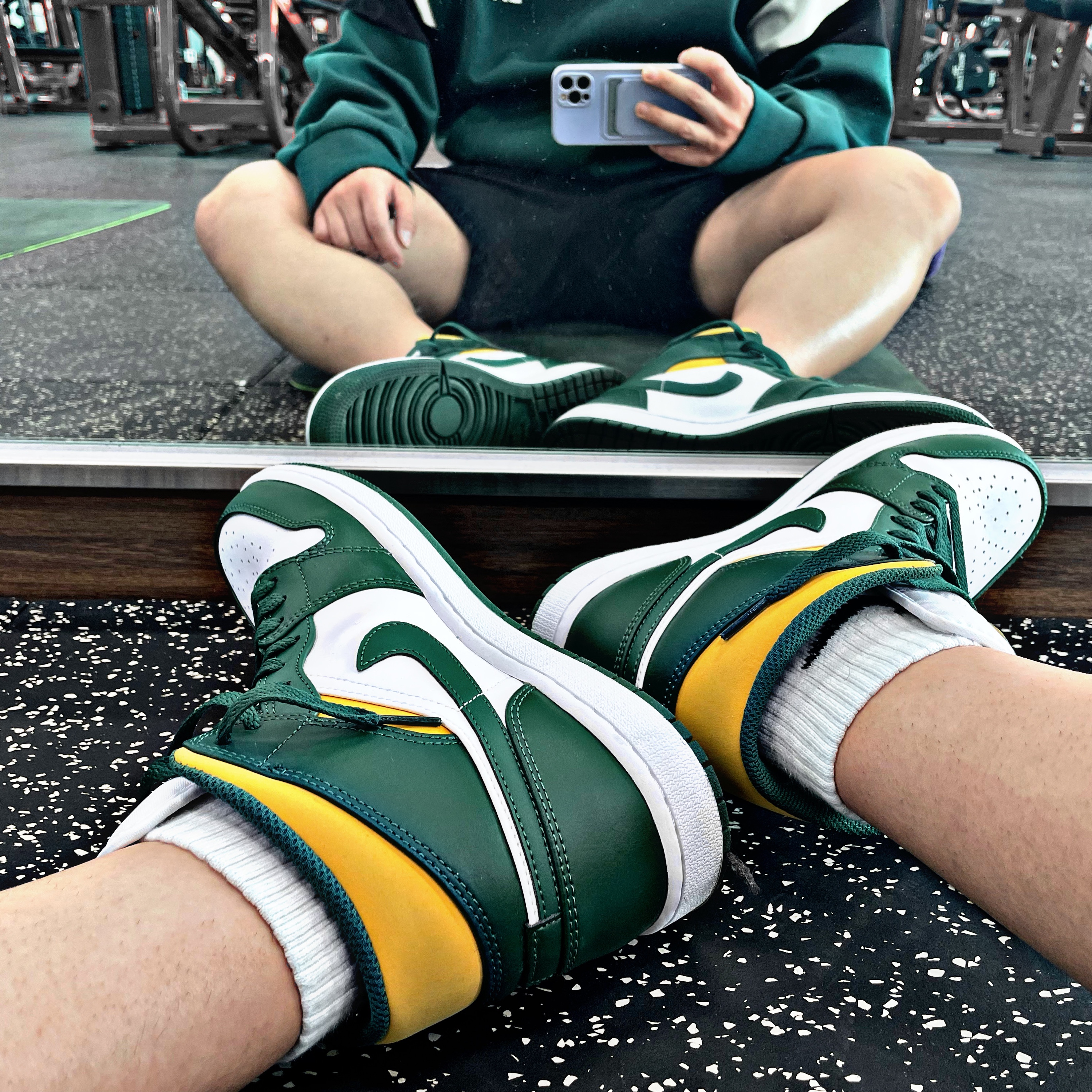 Jordan 1 Mid Sonics 2021 착용 스타일