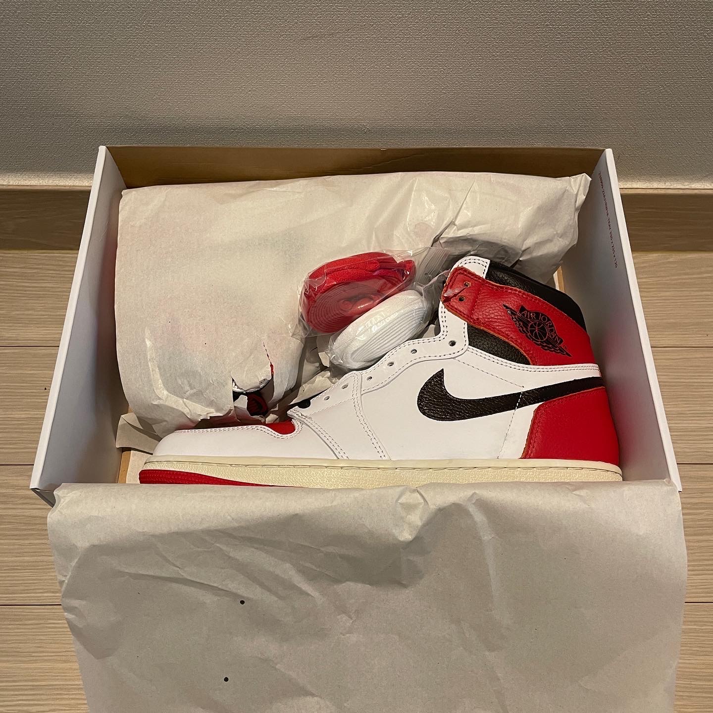 Jordan 1 Retro High OG Heritage, Jordan 1 x Travis Scott x Fragment Retro High OG SP Military Blue 착용 스타일 - 3