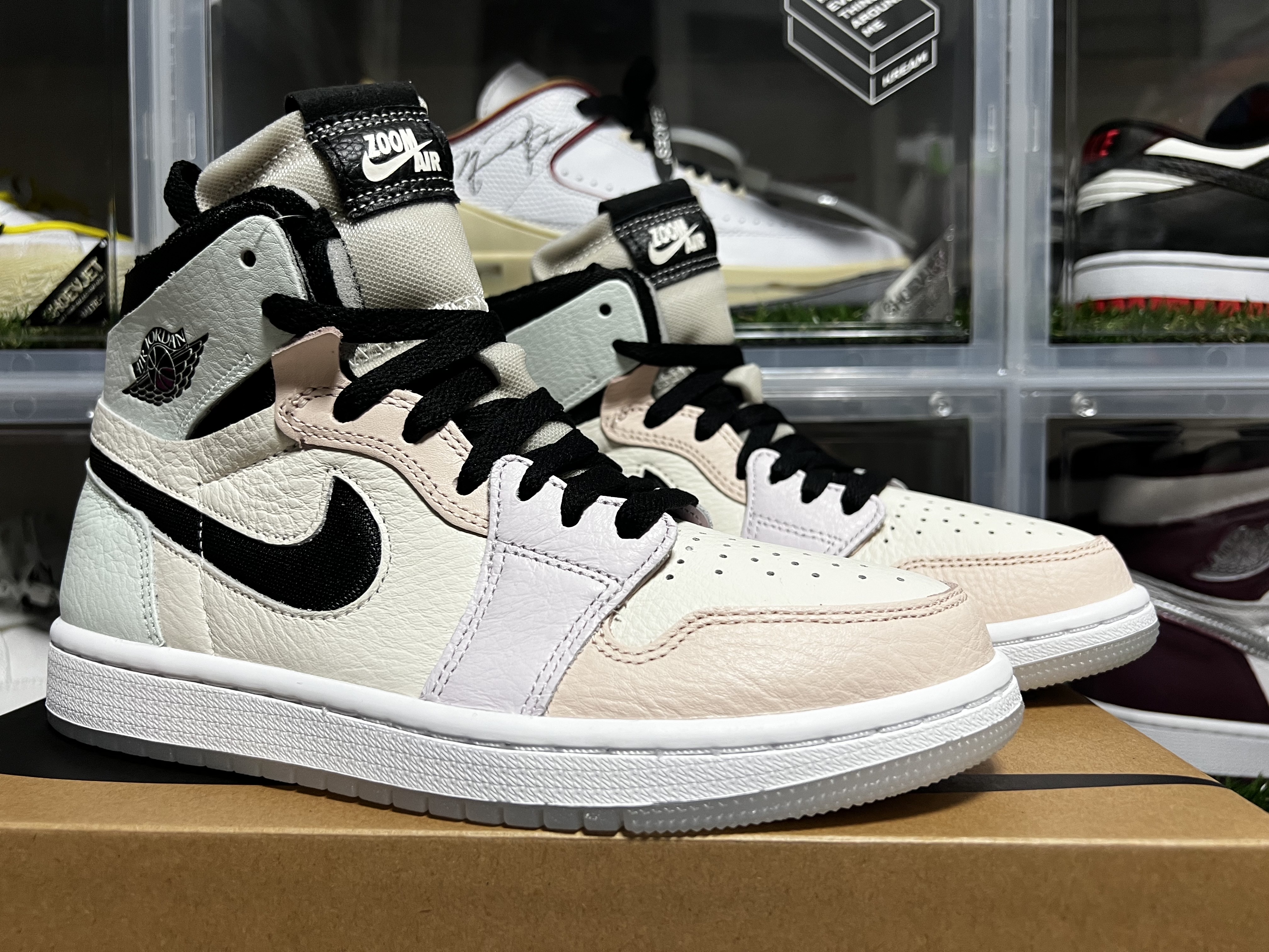 (W) Jordan 1 Zoom Air CMFT Pale Ivory 착용 스타일 - 3