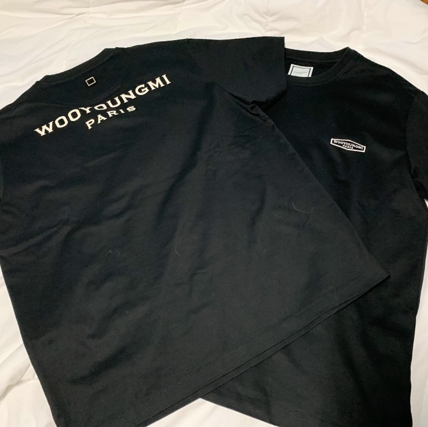 Wooyoungmi White Back Logo T-Shirt Black - 22SS 착용 스타일 - 2