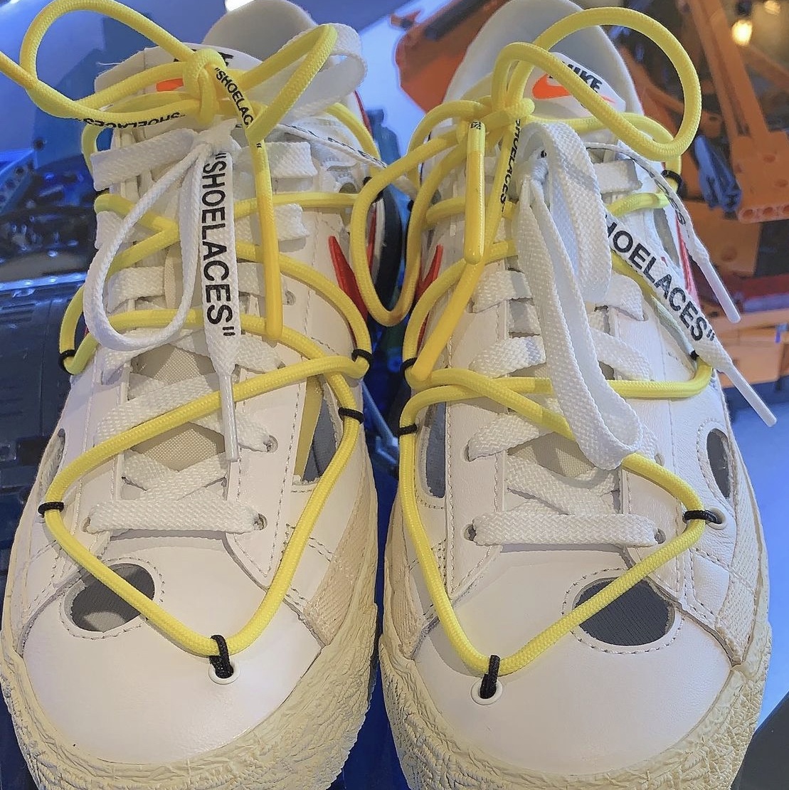 Nike x Off-White Blazer Low '77 White and University Red 착용 스타일