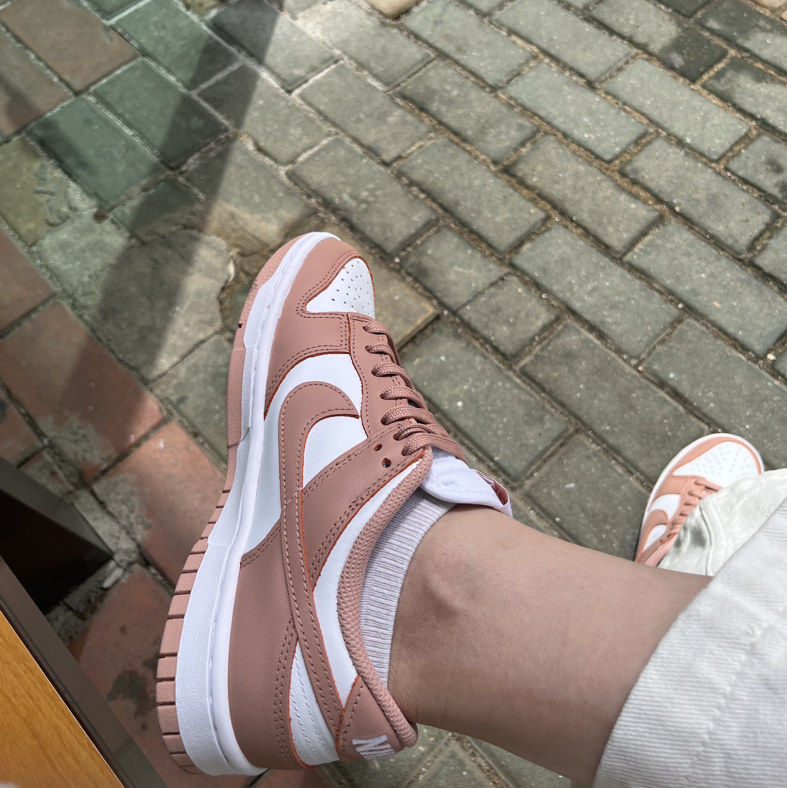 (W) Nike Dunk Low Rose Whisper 착용 스타일