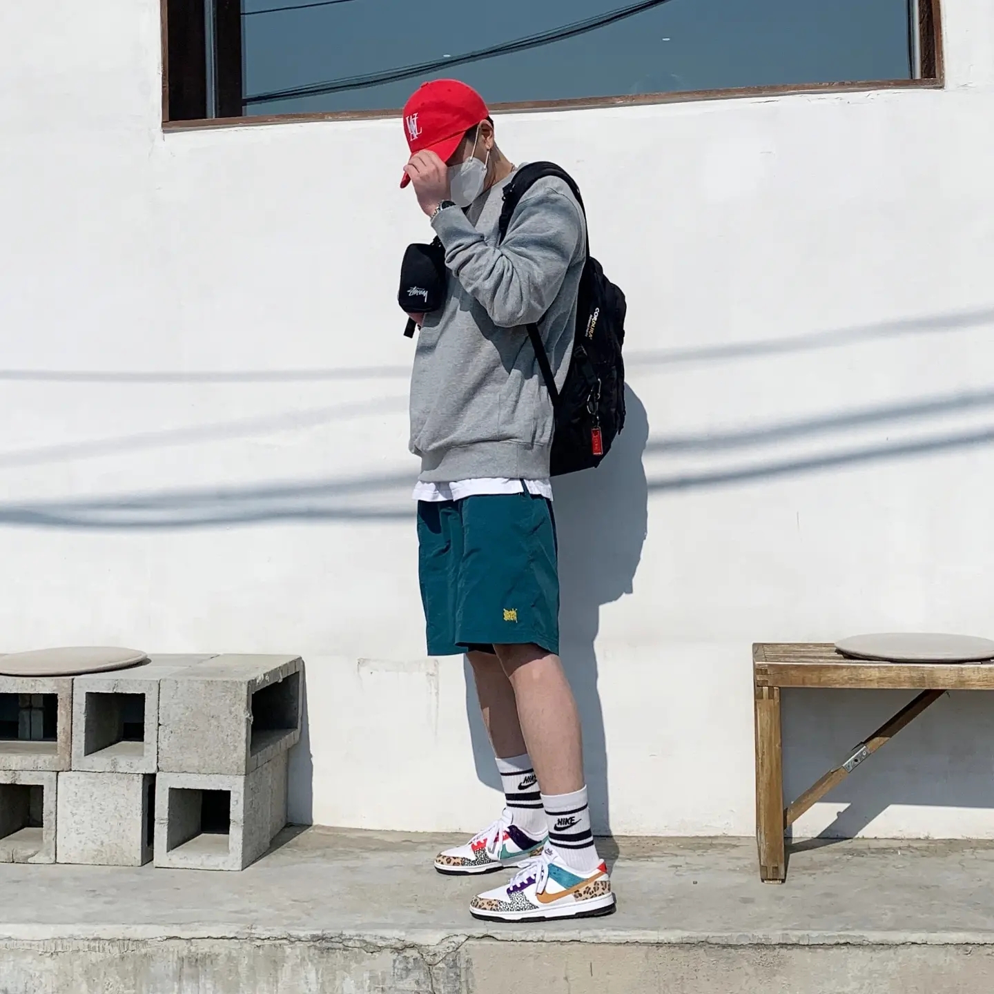 (W) Nike Dunk Low SE Patchwork, Supreme Backpack Black - 22SS 착용 스타일 - 2