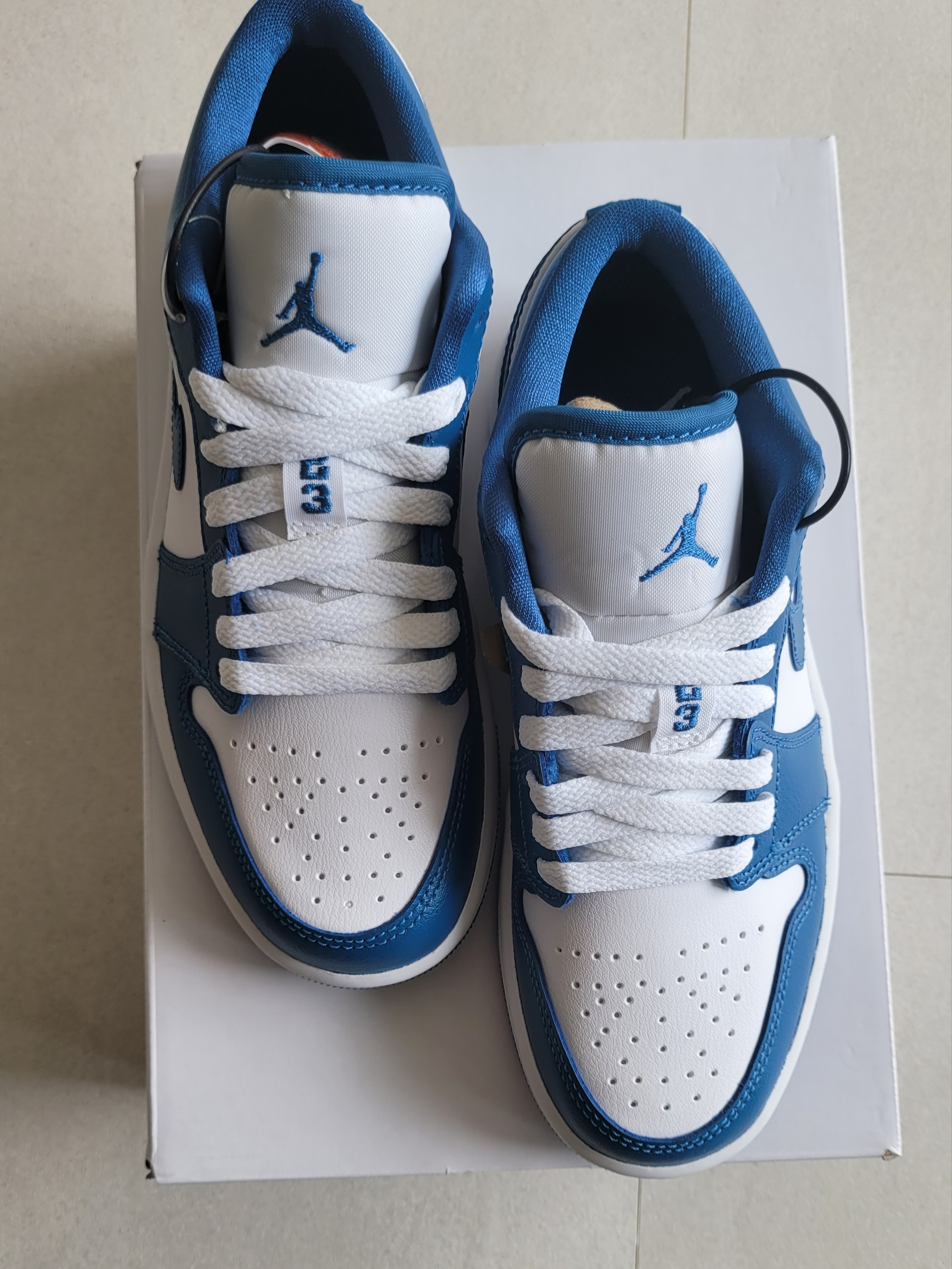 (W) Jordan 1 Low White Dark Marina Blue 착용 스타일