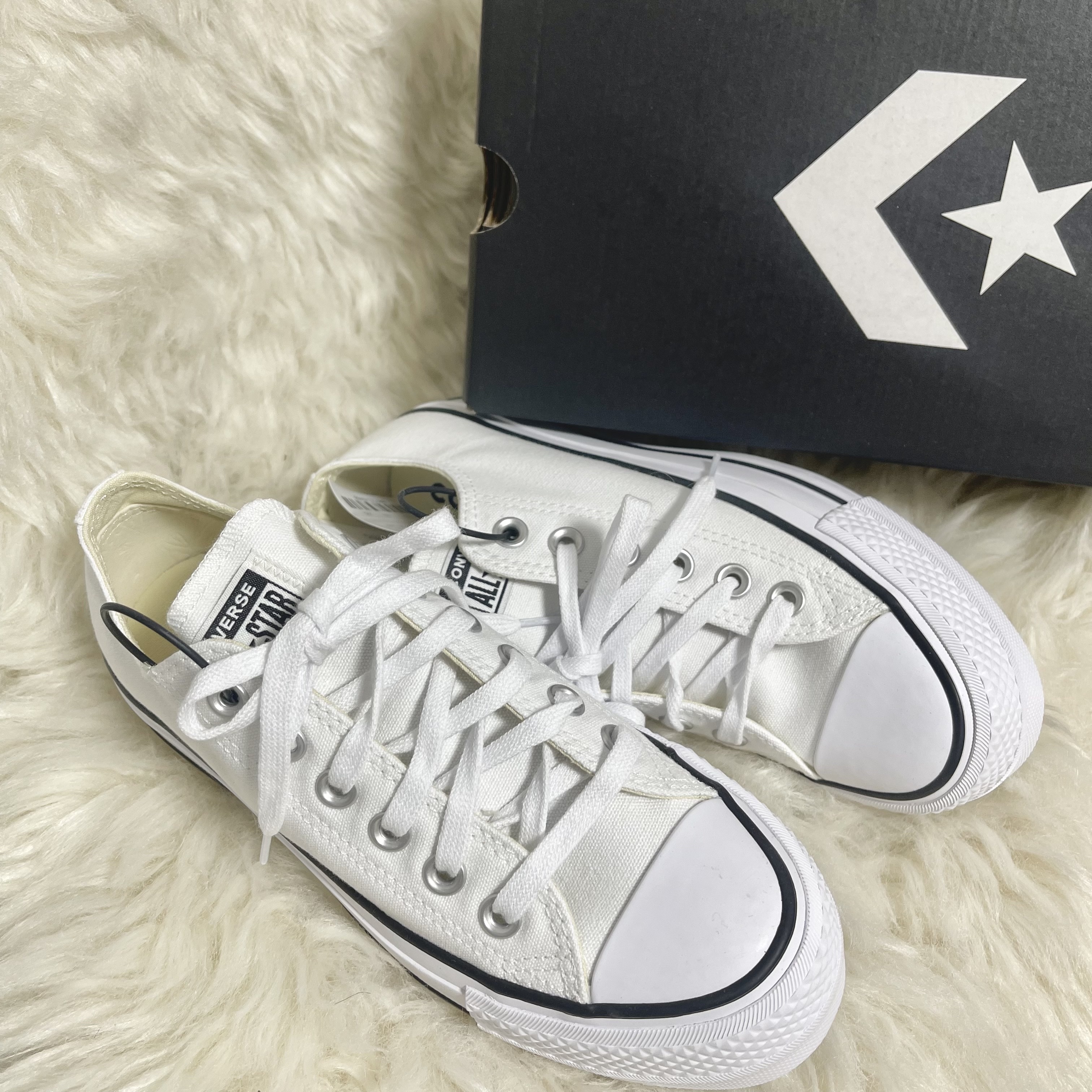 (W) Converse Chuck Taylor All Star Lift Ox White Black 착용 스타일 - 1