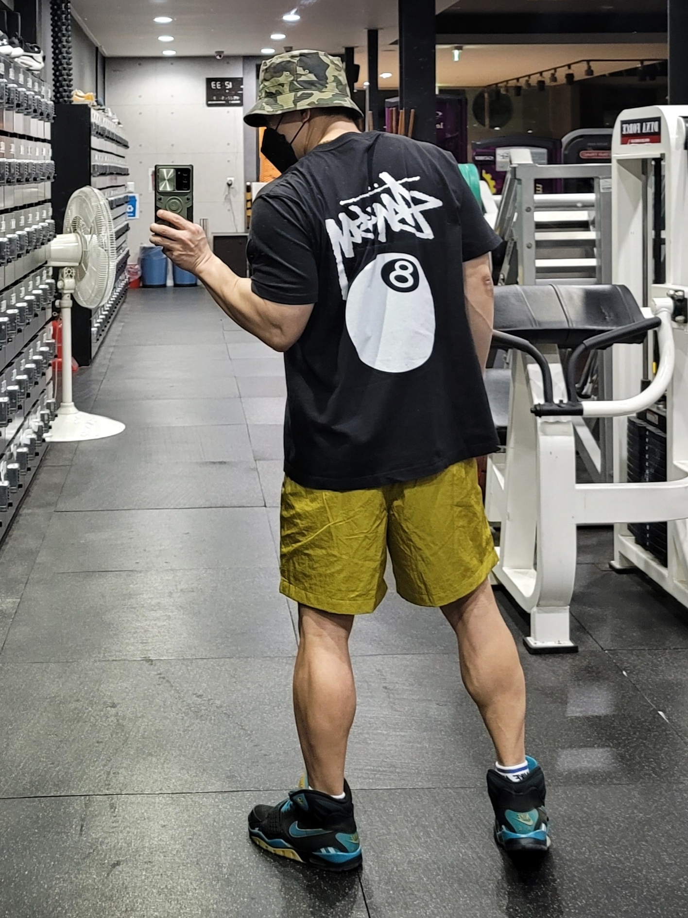 Stussy 8 Ball T-Shirt Black - 21SS 착용 스타일 - 2
