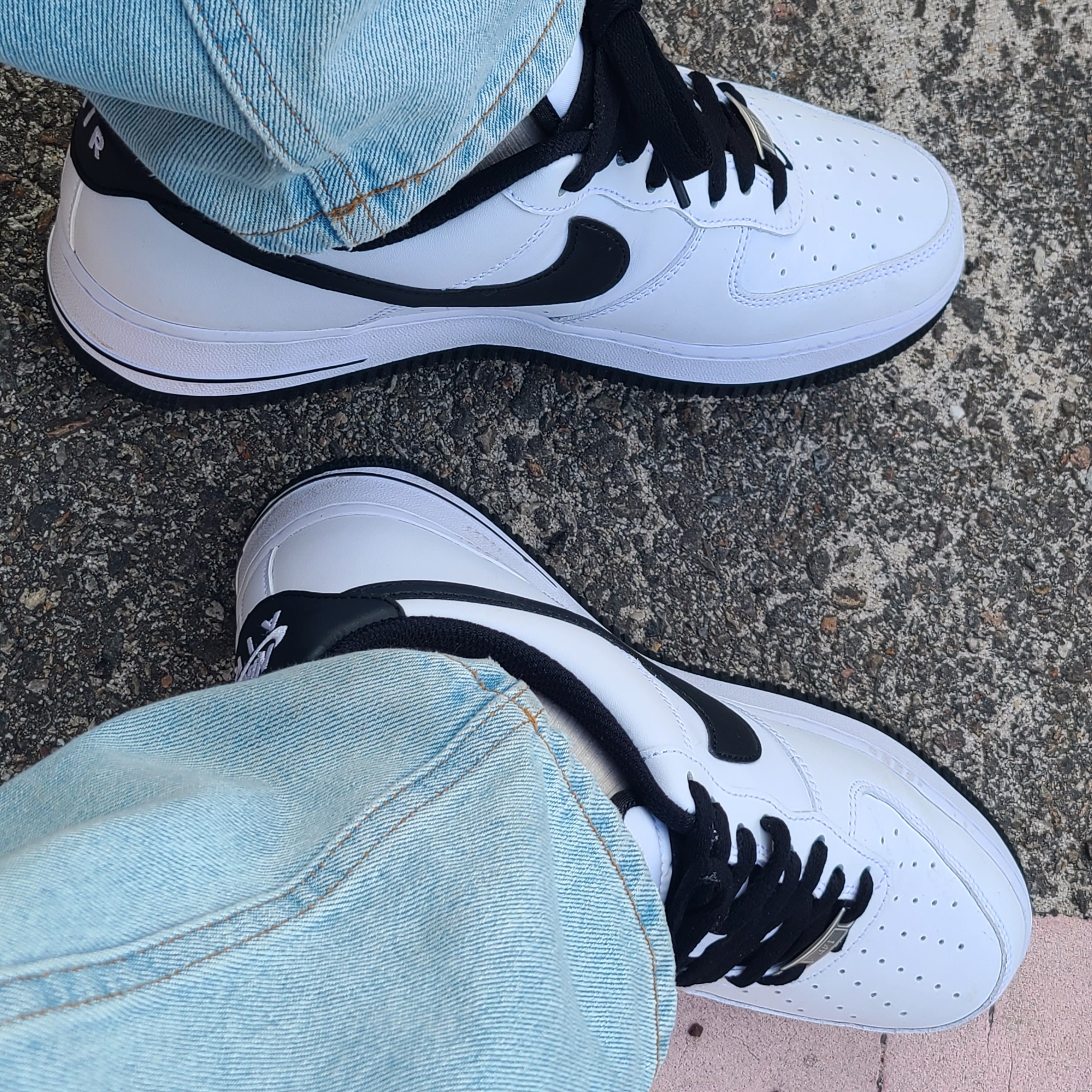 Nike Air Force 1 '07 White Black 착용 스타일