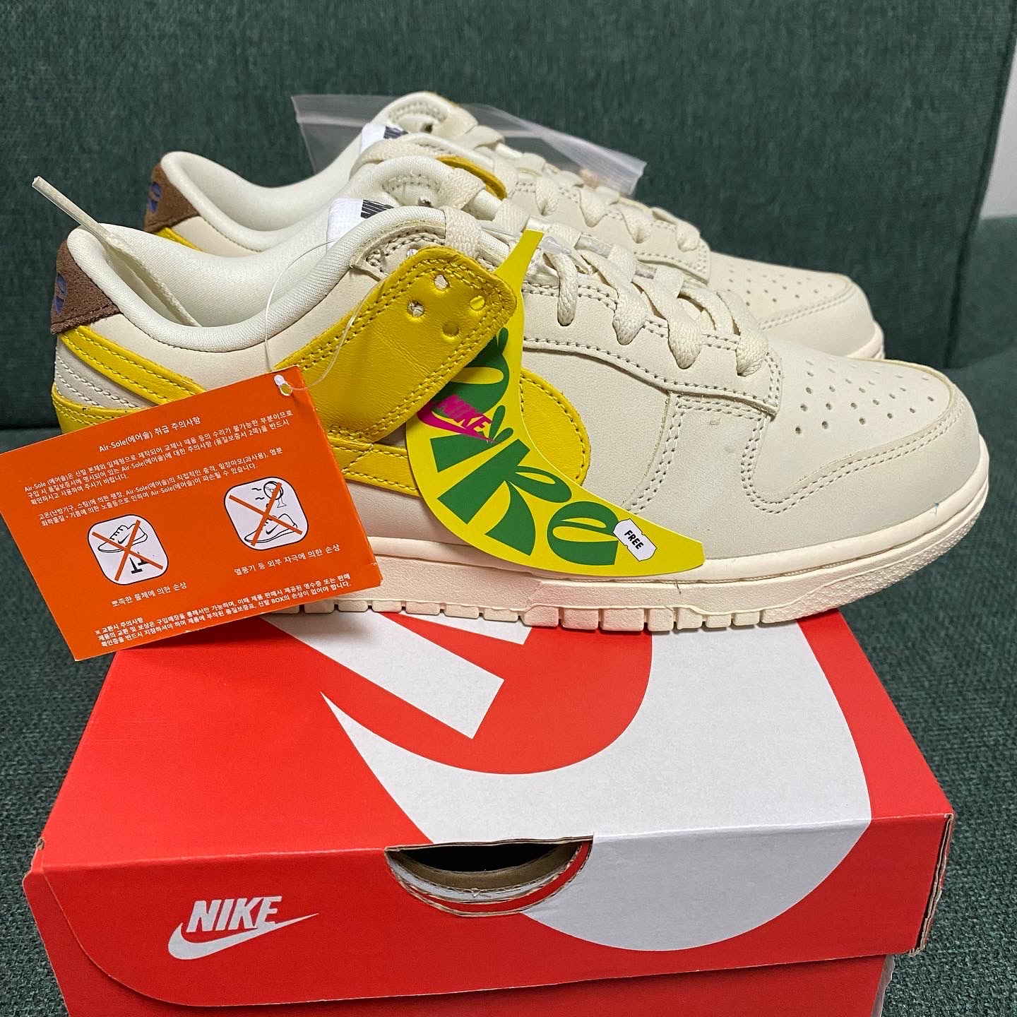 (W) Nike Dunk Low LX Banana 착용 스타일 - 1
