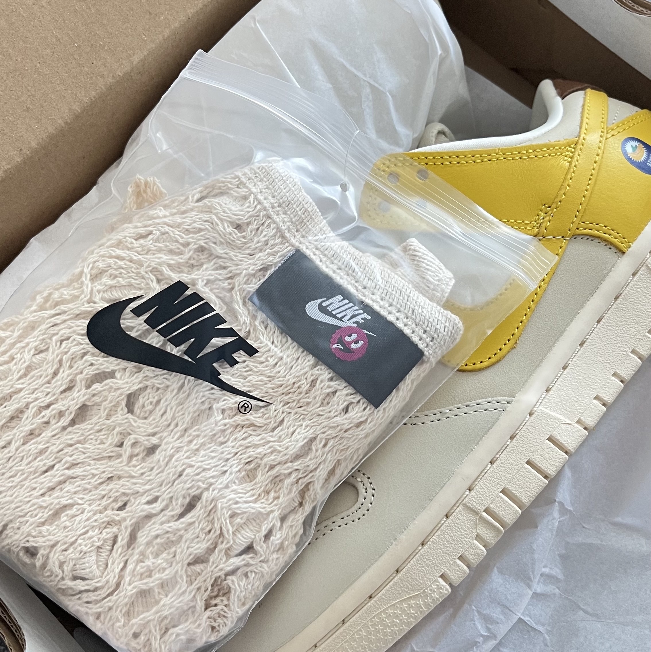 (W) Nike Dunk Low LX Banana 착용 스타일 - 2