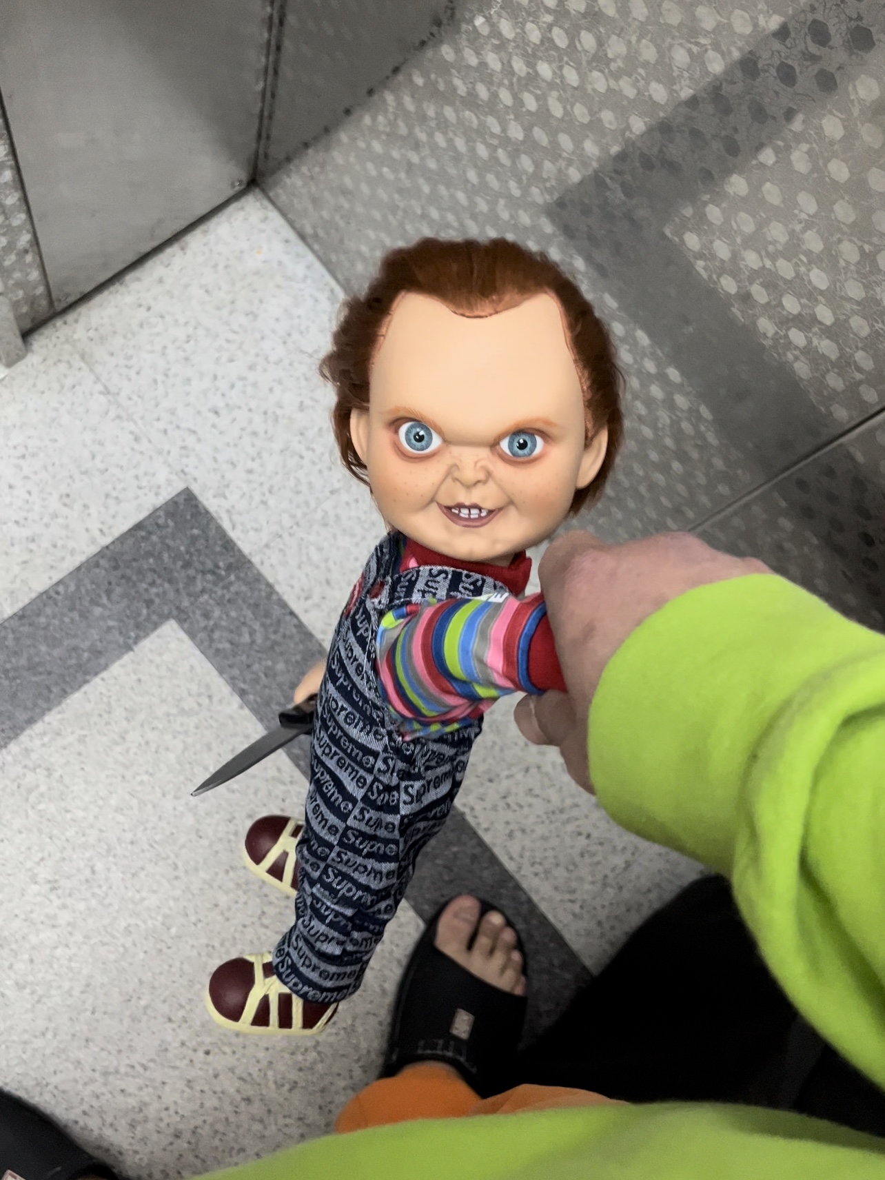 Supreme Chucky Doll - 20FW 착용 스타일 - 1