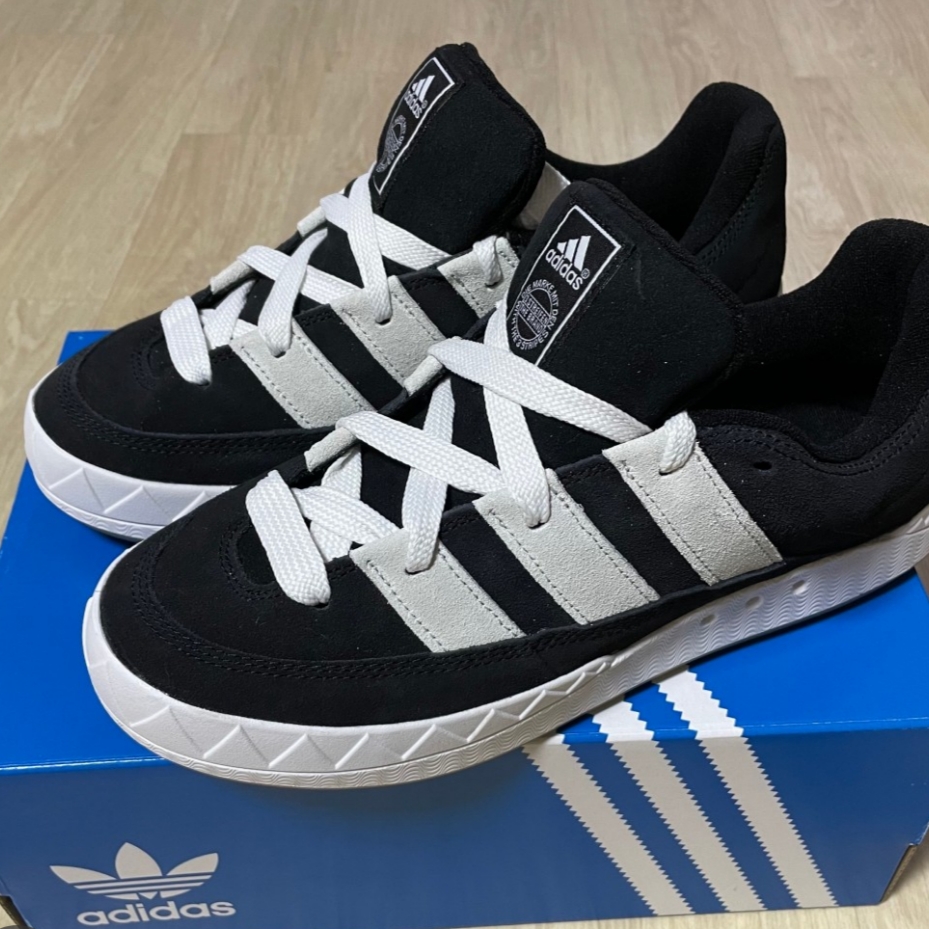 Adidas Adimatic Core Black 착용 스타일