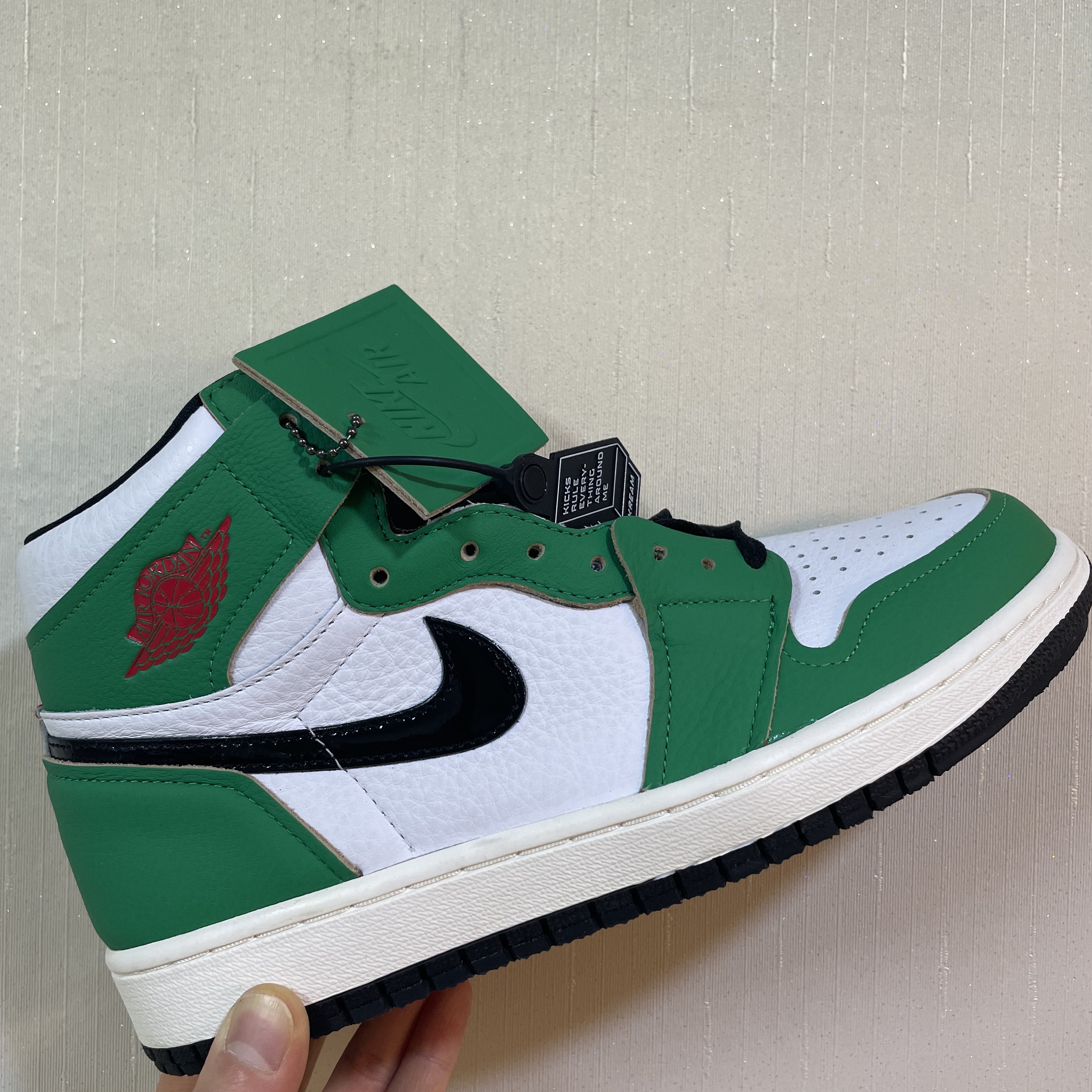 (W) Jordan 1 Retro High OG Lucky Green 착용 스타일