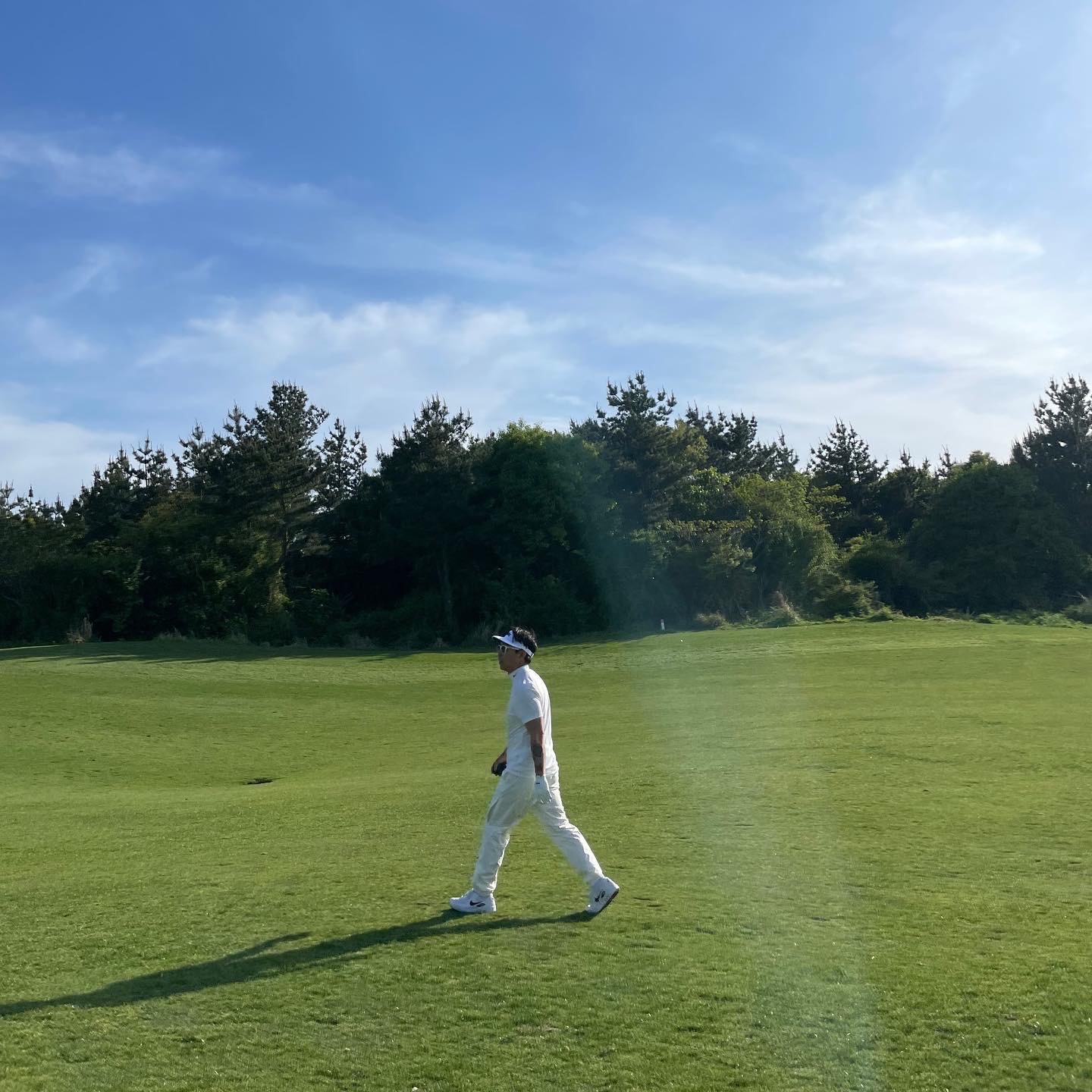 Nike x Drake Nocta Golf Pants Sail - US/EU, Nike x Drake Nocta Golf Mock Neck Top White - Asia 착용 스타일