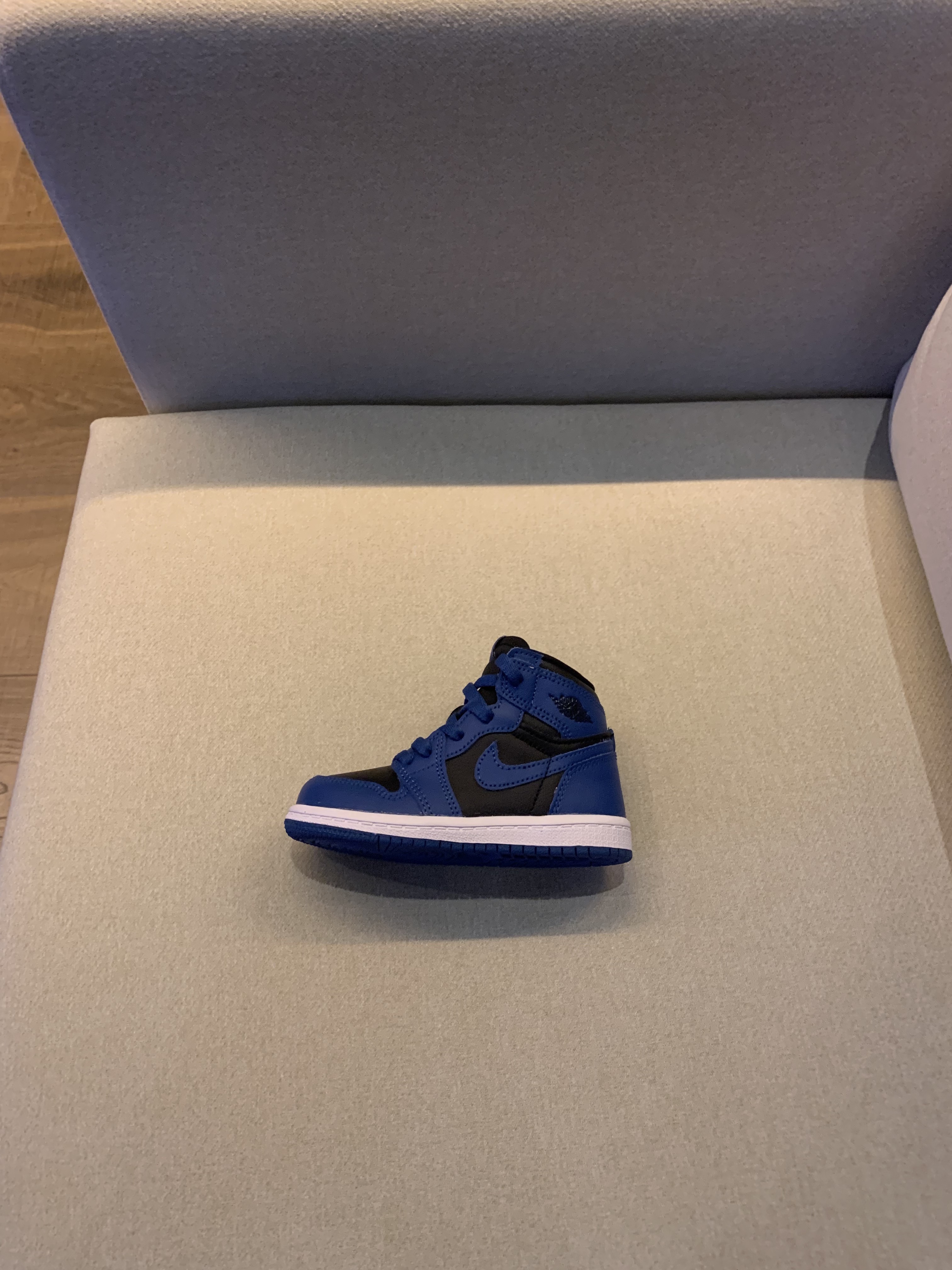 (TD) Jordan 1 Retro High OG Dark Marina Blue 착용 스타일 - 3