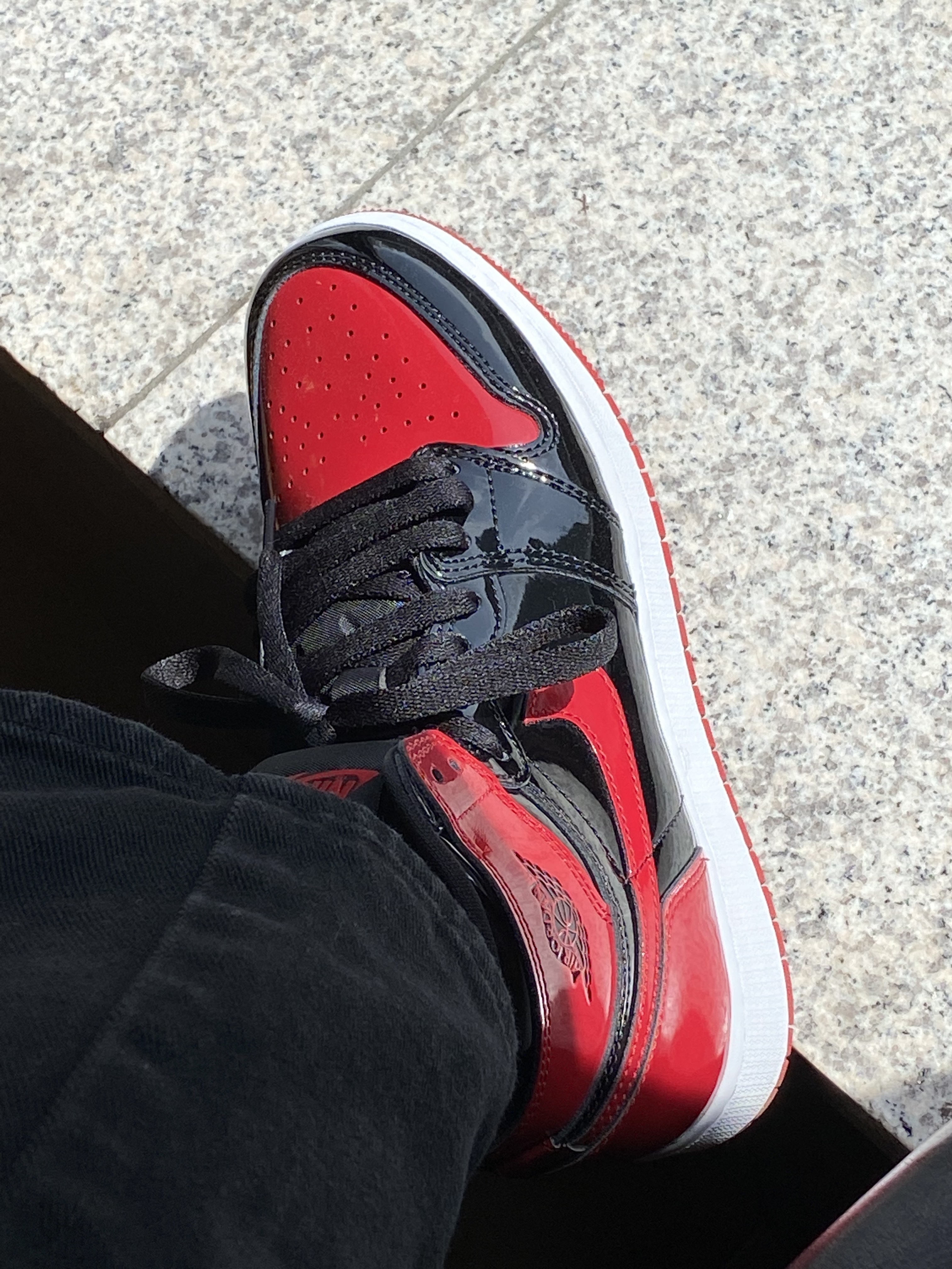 Jordan 1 Retro High OG Patent Bred, (GS) Jordan 1 Retro High OG Patent Bred 착용 스타일 - 2