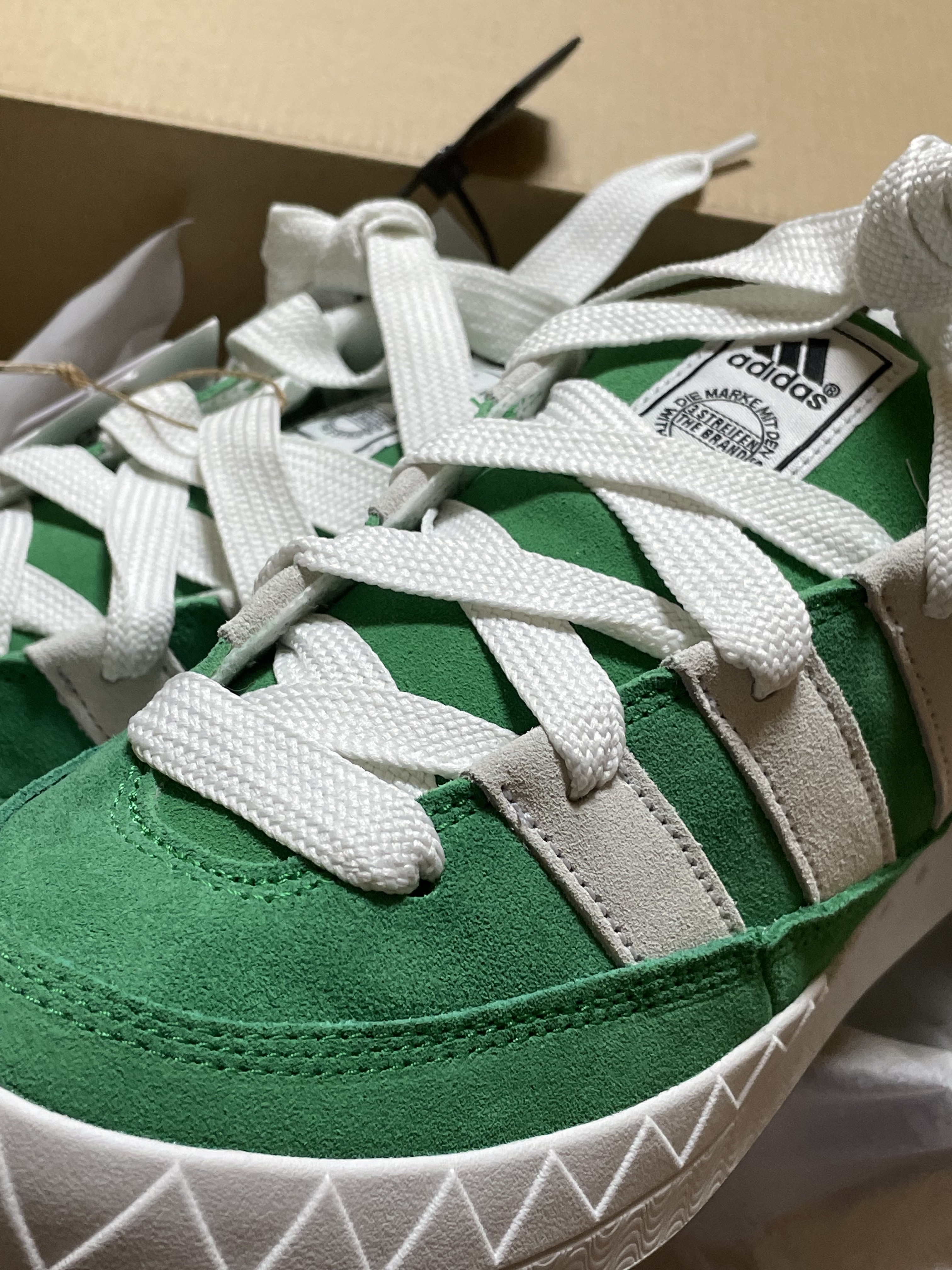 Adidas Adimatic Green 착용 스타일