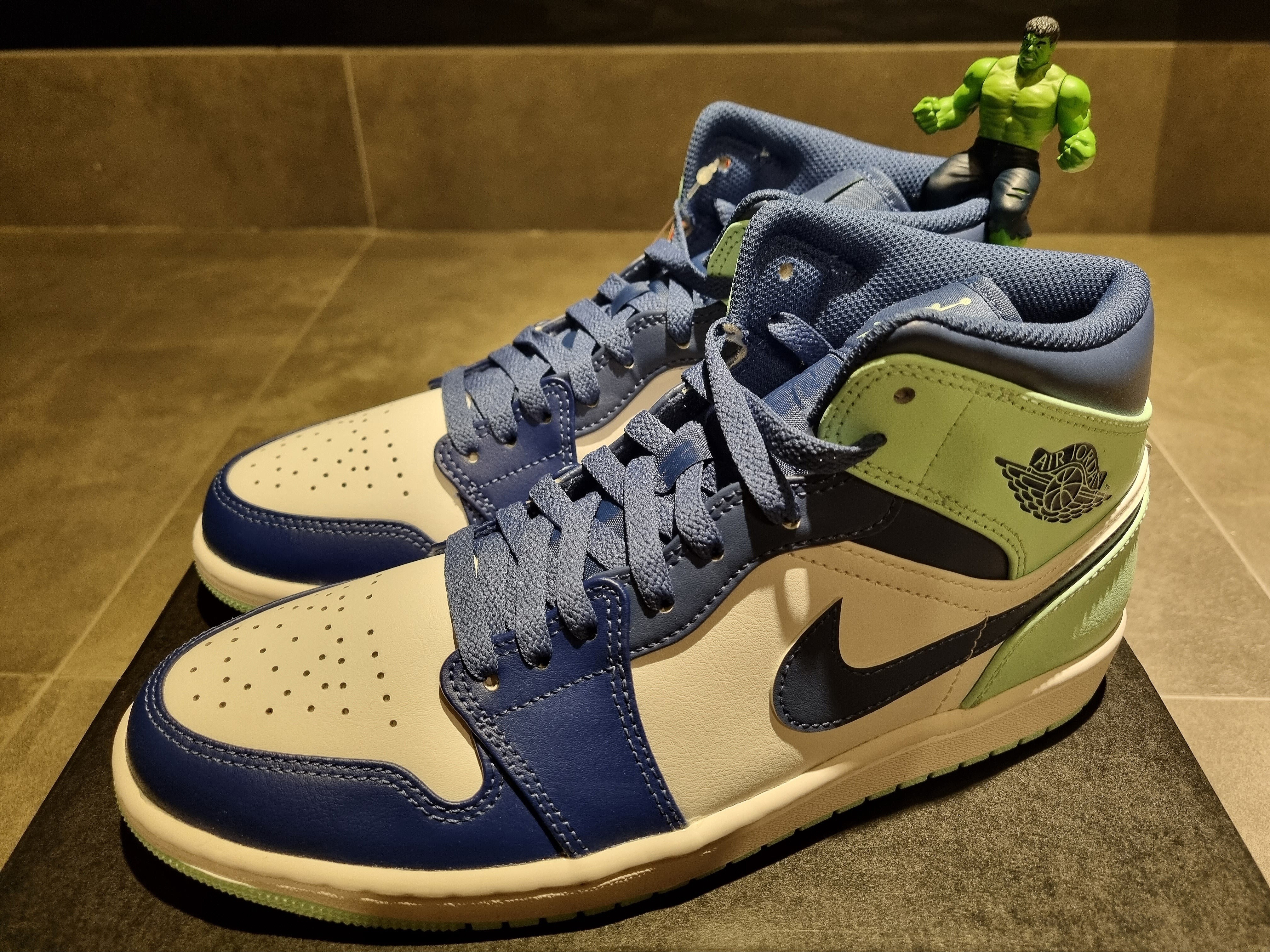 Jordan 1 Mid Blue Mint 착용 스타일 - 2