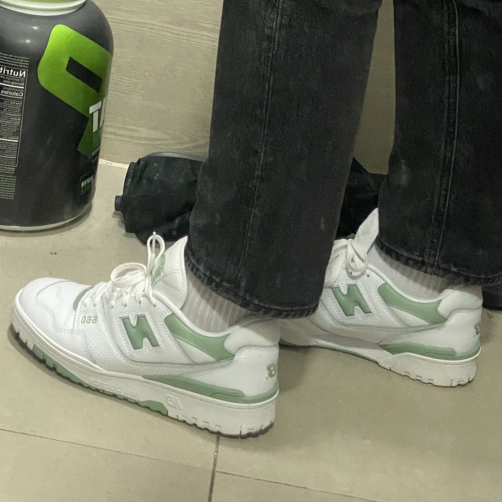 New Balance 550 Mint Green - D Standard 착용 스타일