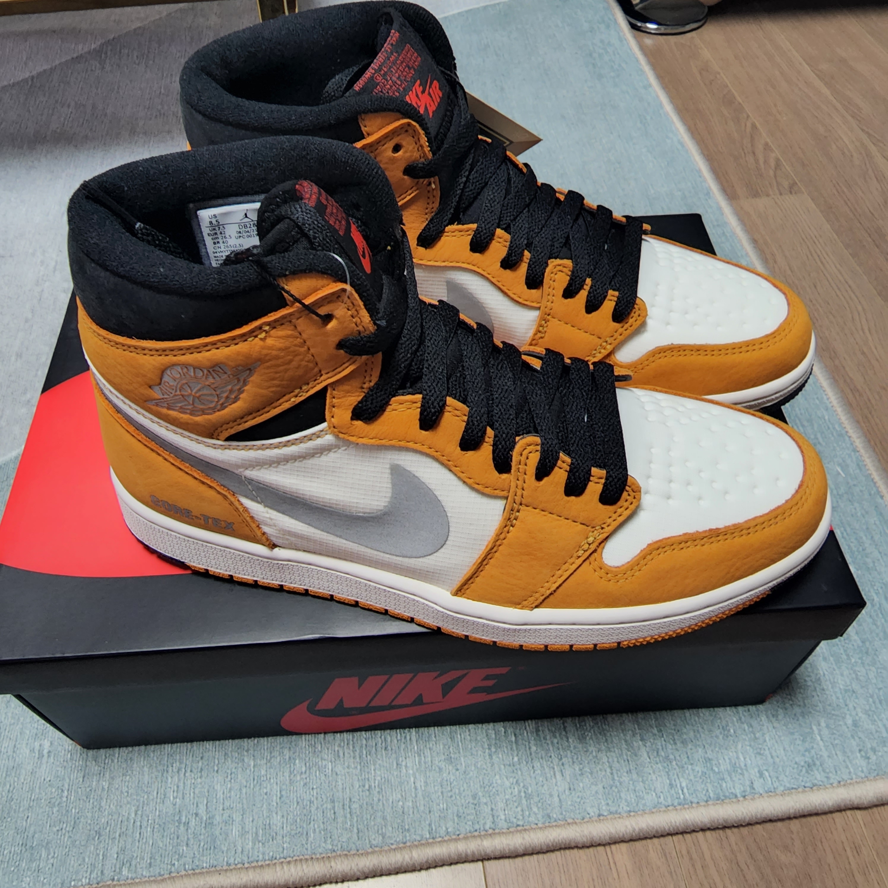 Jordan 1 Element Gore-Tex Light Curry 착용 스타일 - 4