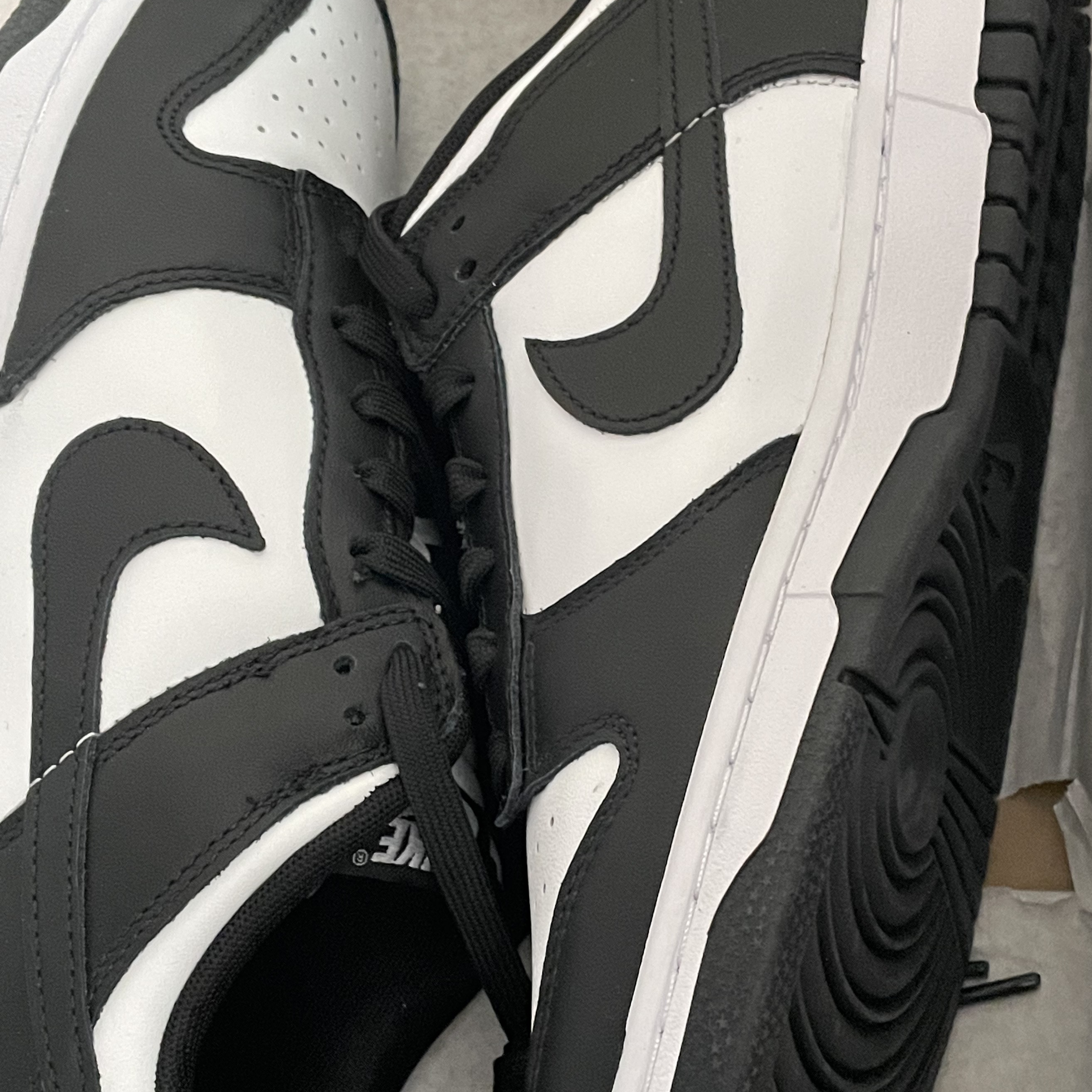 Nike Dunk Low Retro Black 착용 스타일