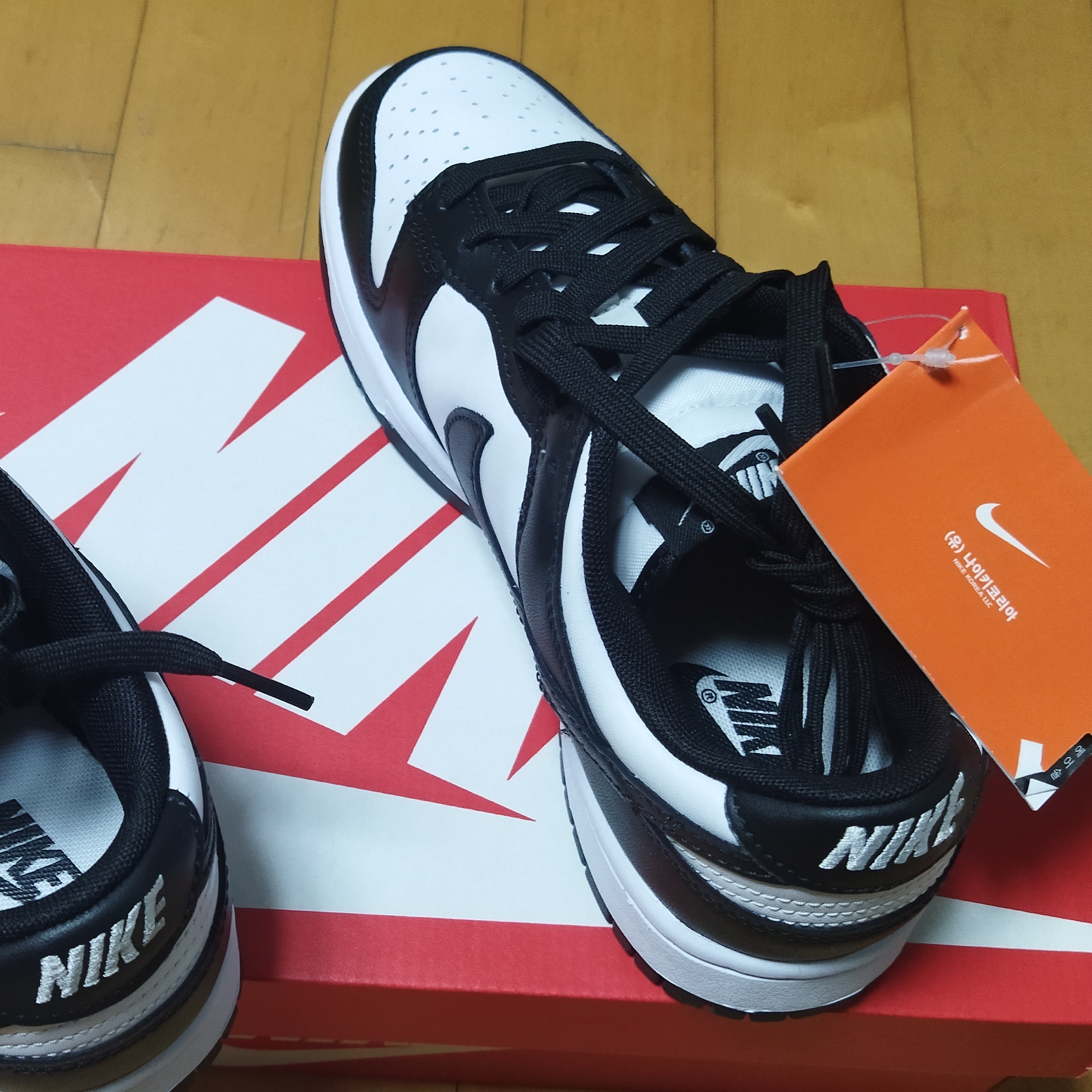 Nike Dunk Low Retro Black 착용 스타일 - 1