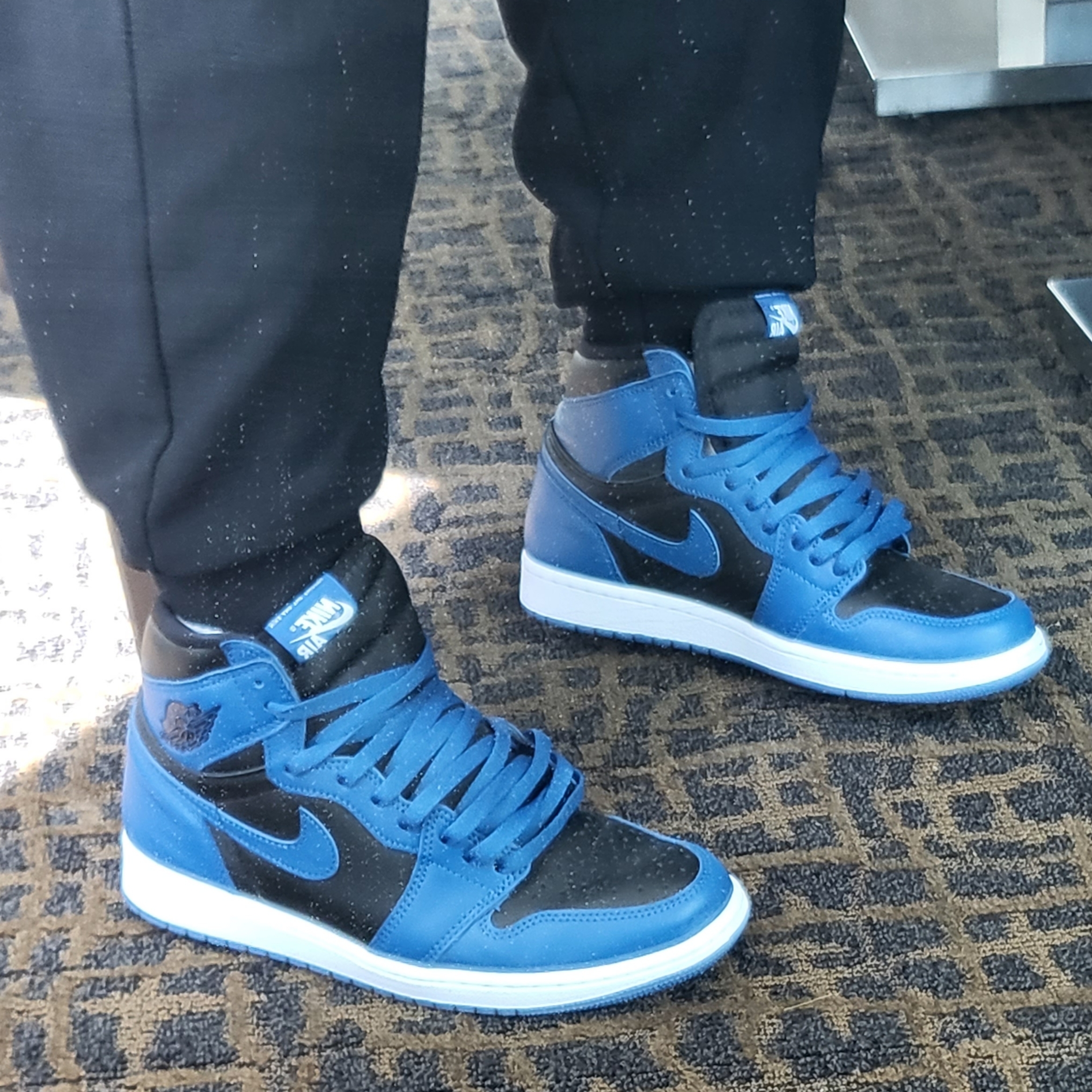 Jordan 1 Retro High OG Dark Marina Blue 착용 스타일