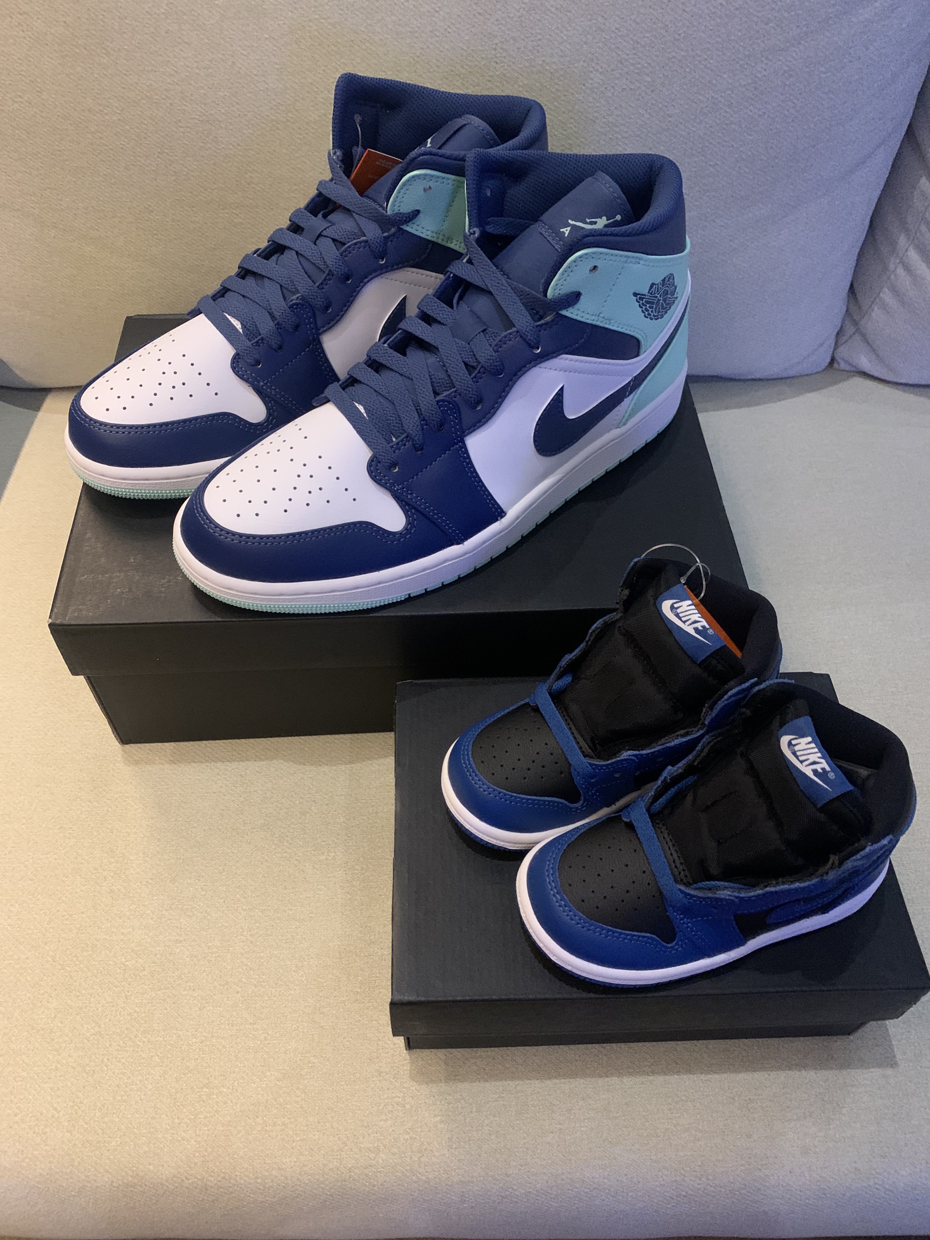 Jordan 1 Mid Blue Mint, (TD) Jordan 1 Retro High OG Dark Marina Blue 착용 스타일 - 1