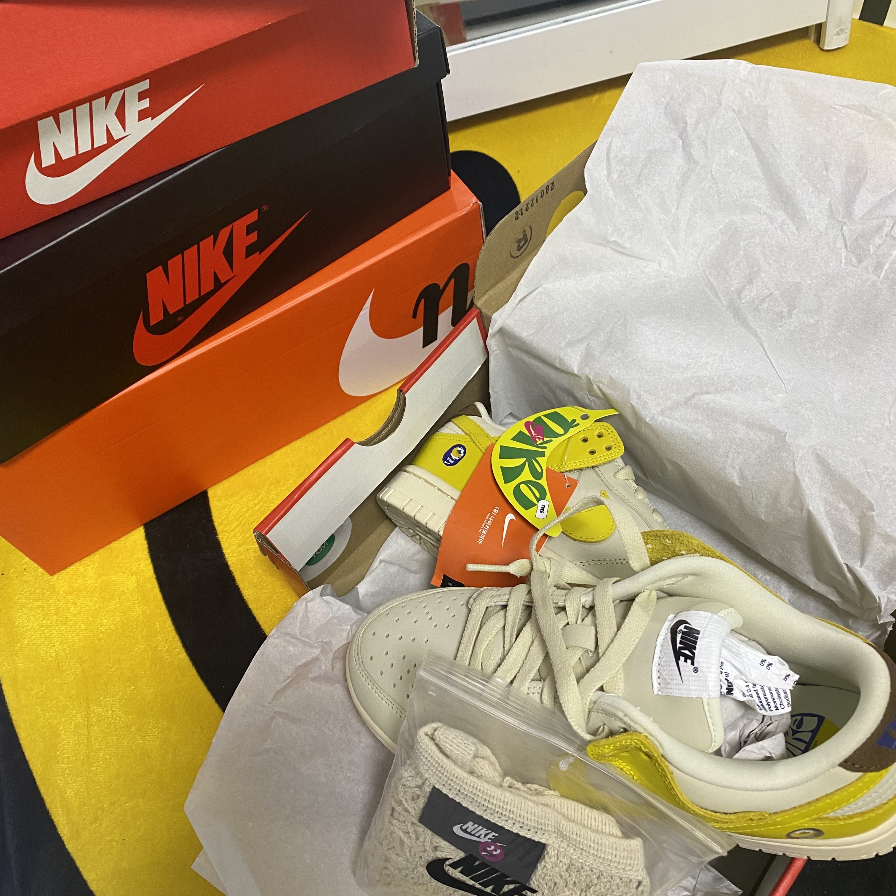 (W) Nike Dunk Low LX Banana 착용 스타일