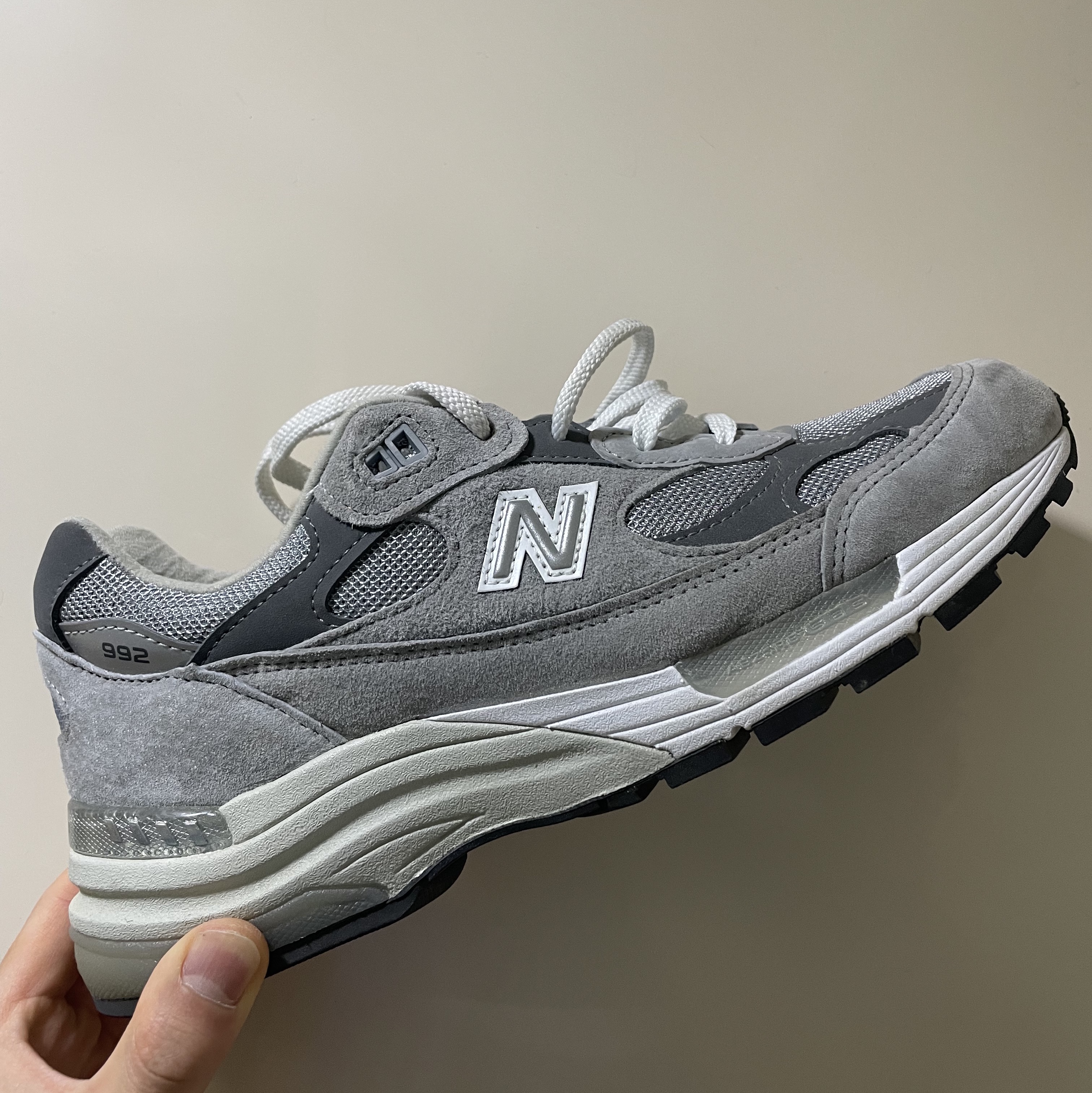 New Balance 992 Made in USA Grey - D Standard 착용 스타일