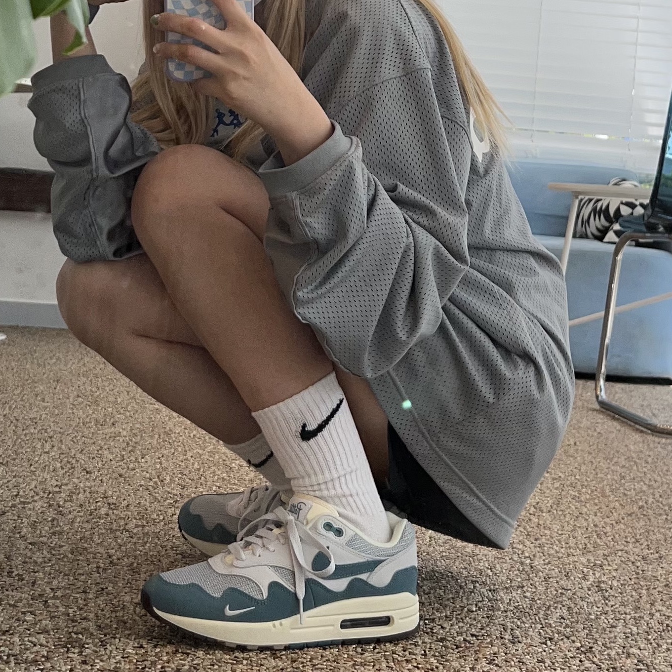 Nike x Patta Air Max 1 Noise Aqua, Nike x Cactus Plant Flea Market L/S Jersey Grey - Asia 착용 스타일