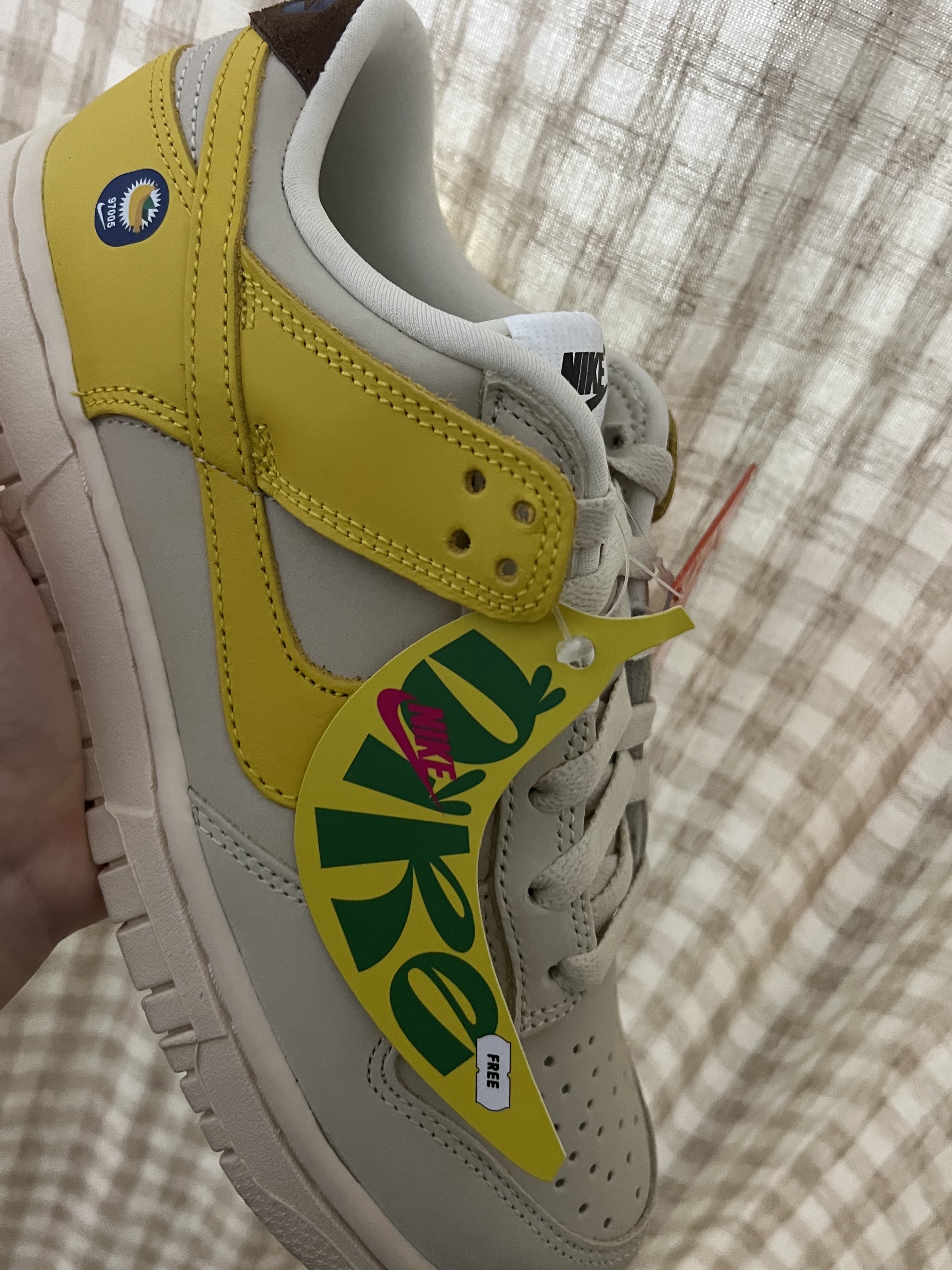 (W) Nike Dunk Low LX Banana 착용 스타일
