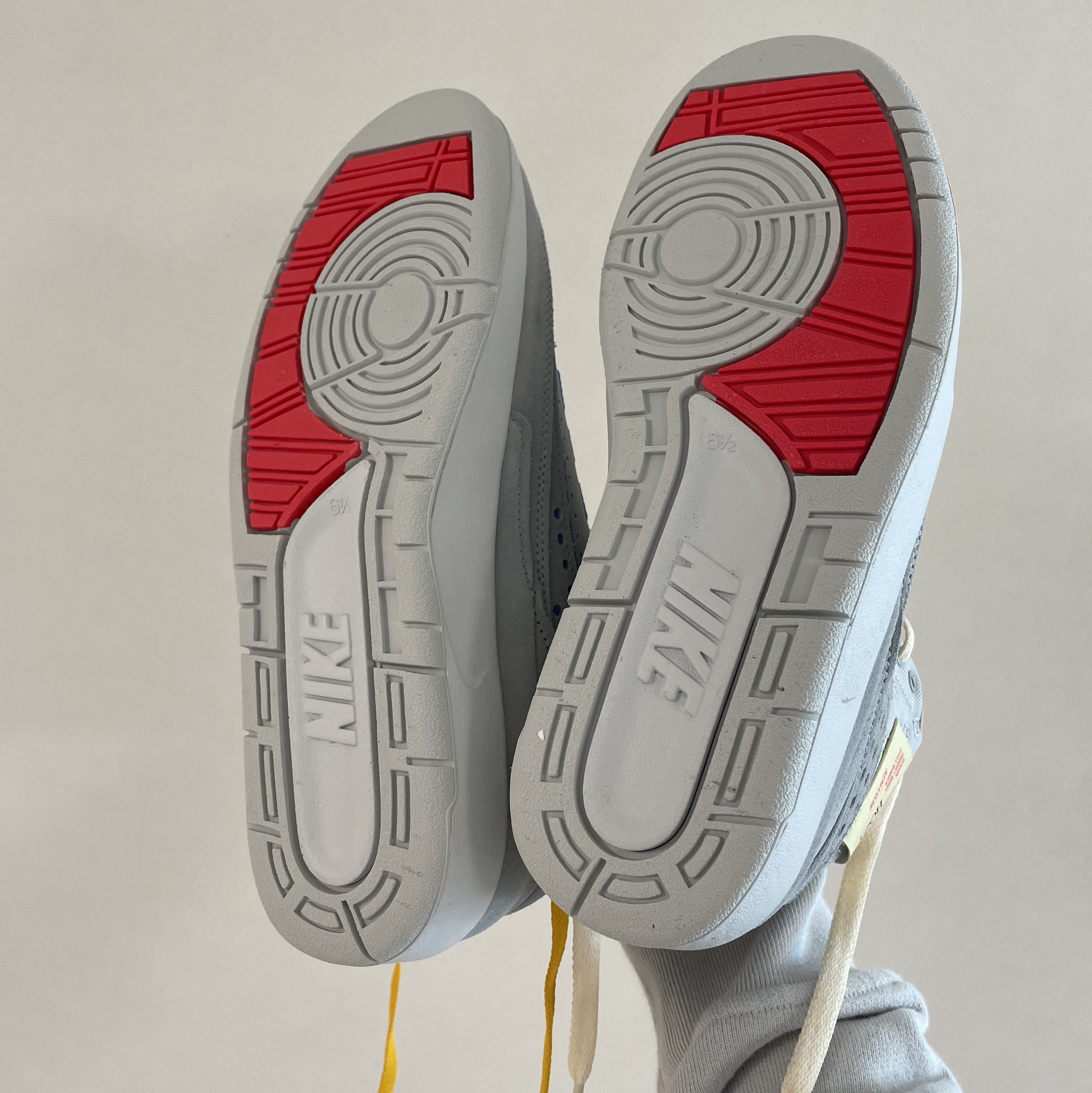 Jordan 2 x Union Retro SP Grey Fog 착용 스타일 - 2