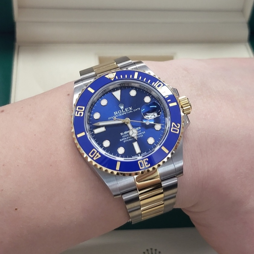 Rolex Submariner Date 41mm 126613LB Royal Blue Oyster 착용 스타일 - 1