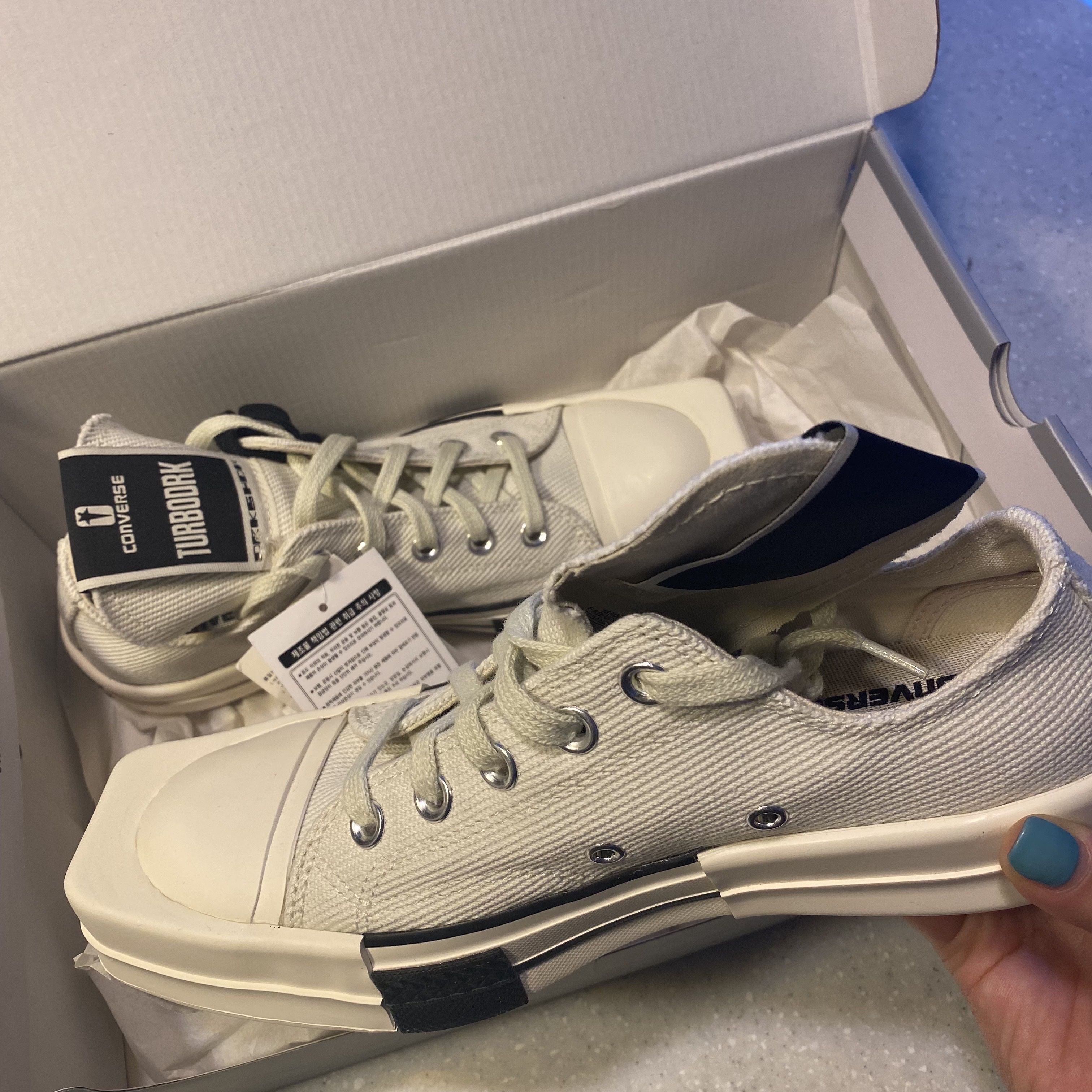 Converse x Drkshdw Drkstr Chuck 70 Ox White 착용 스타일