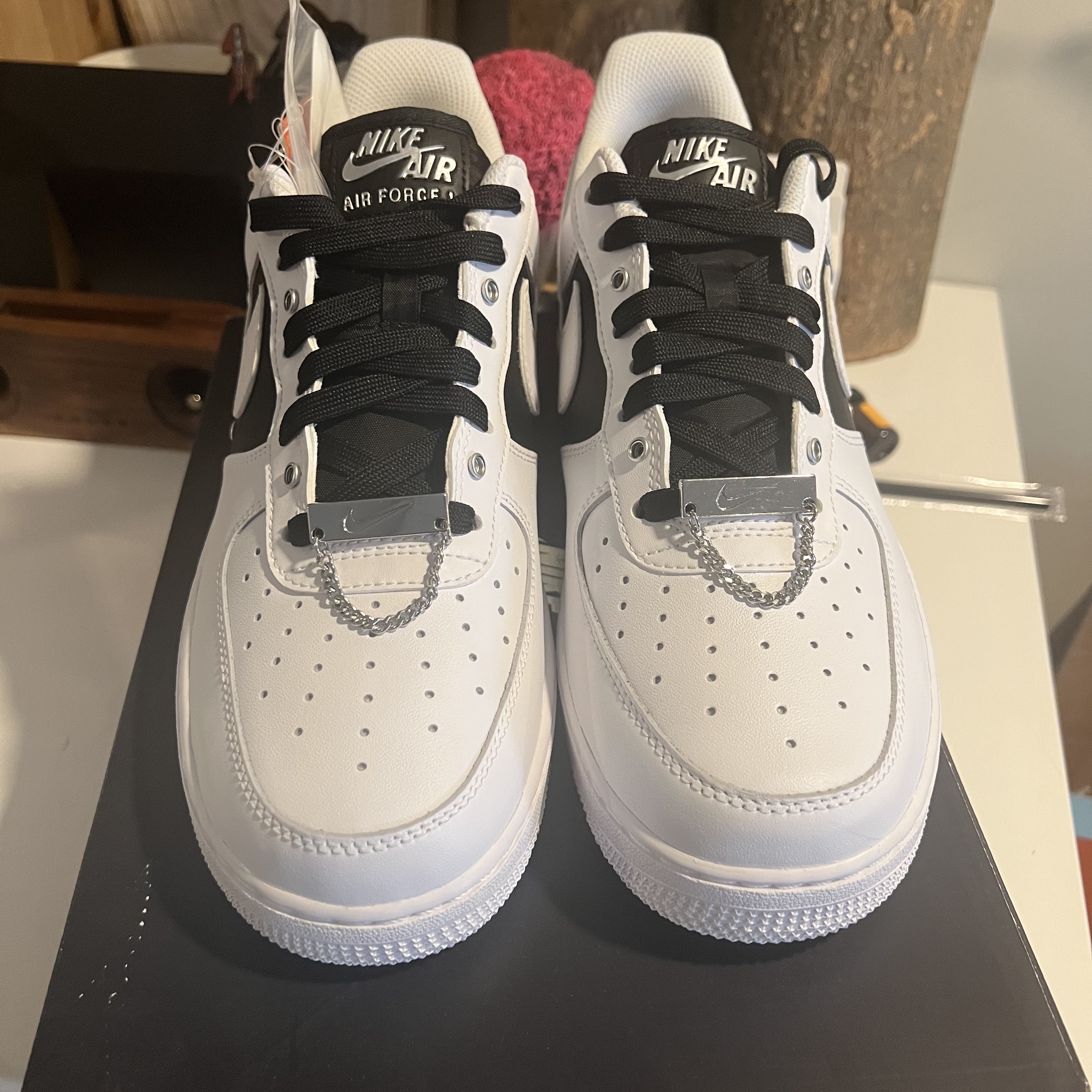Nike Air Force 1 '07 PRM White Black 착용 스타일 - 4