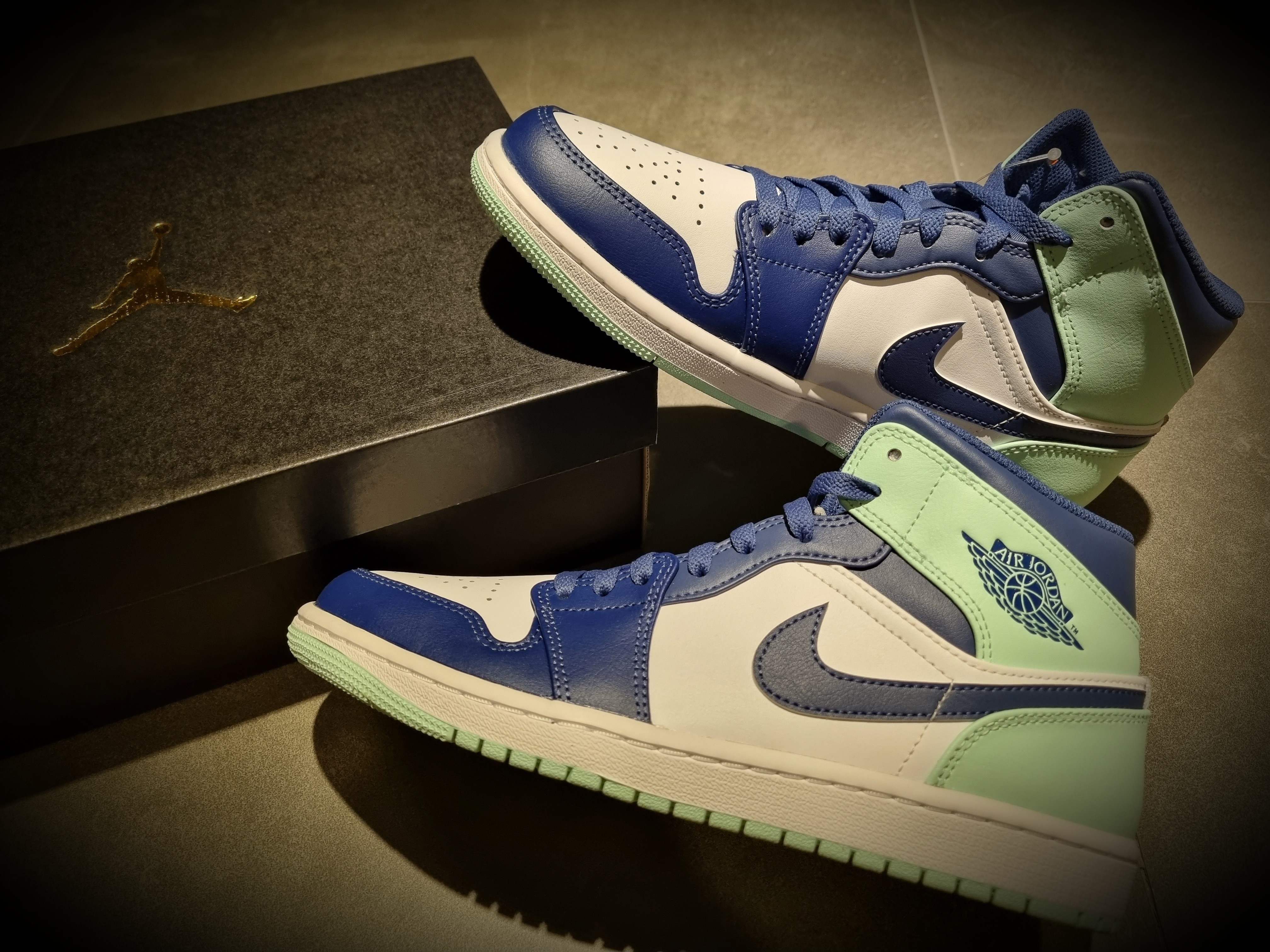 Jordan 1 Mid Blue Mint 착용 스타일 - 4