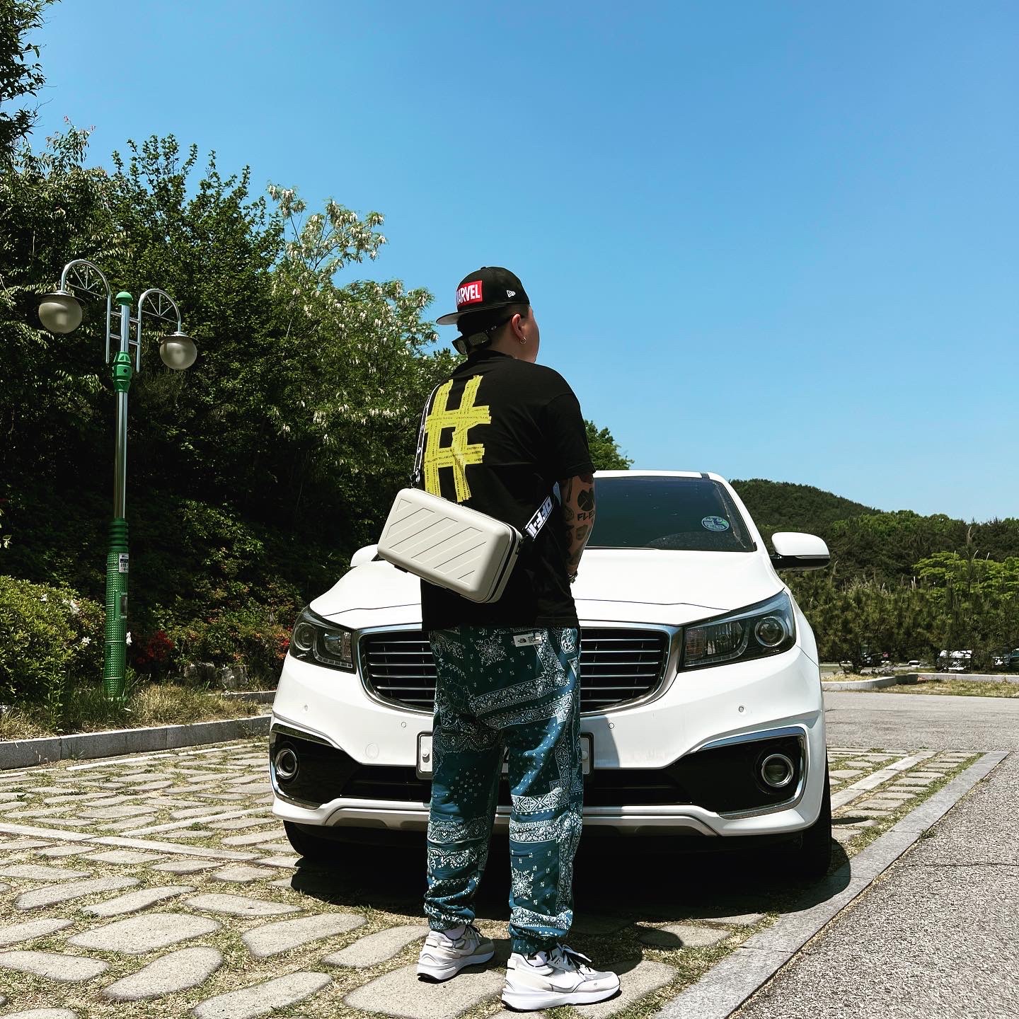 Nike Waffle One Infinite Lilac, Off-White x Amore Pacific Protection Box (Without Cosmetics) 착용 스타일