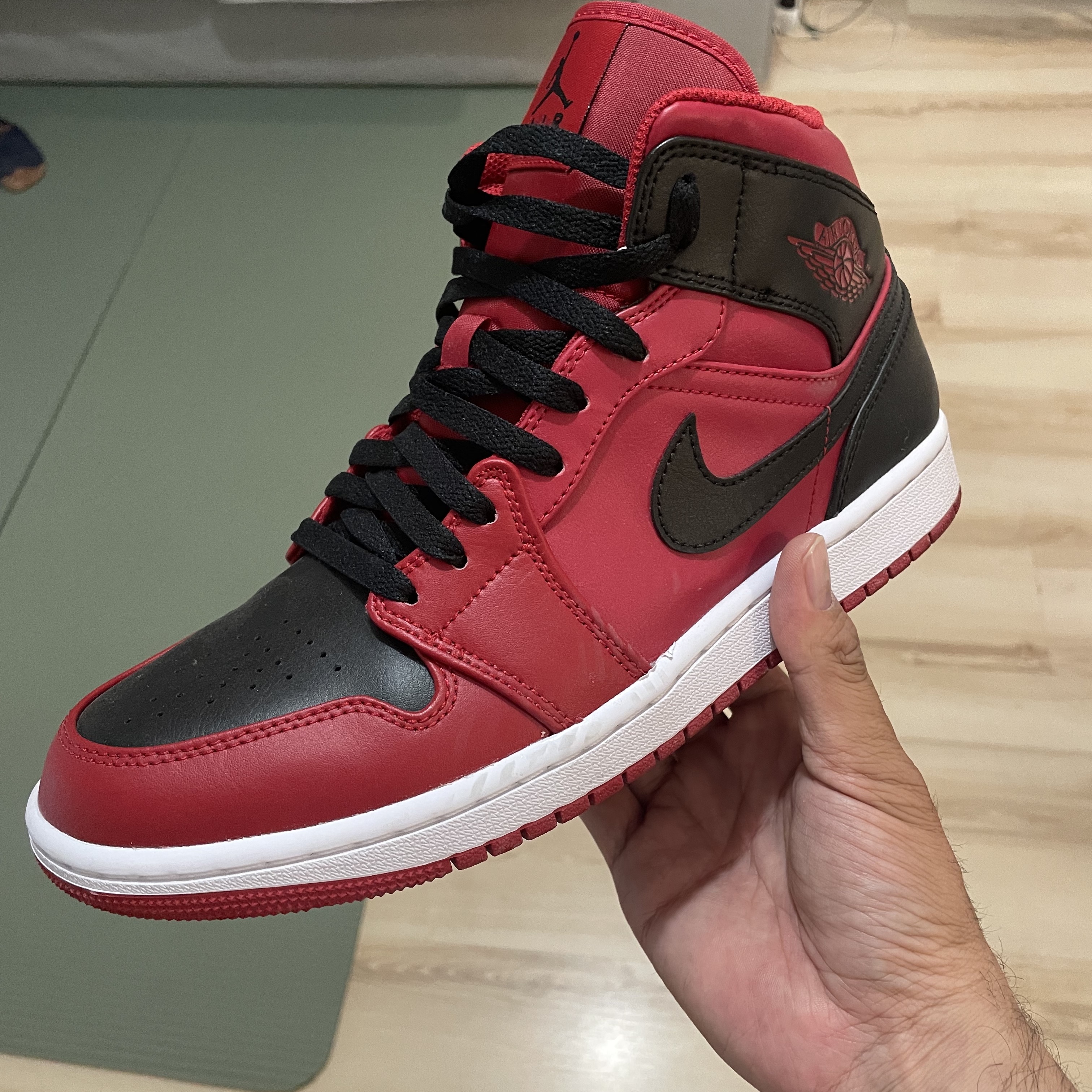 Jordan 1 Mid Reverse Bred 착용 스타일