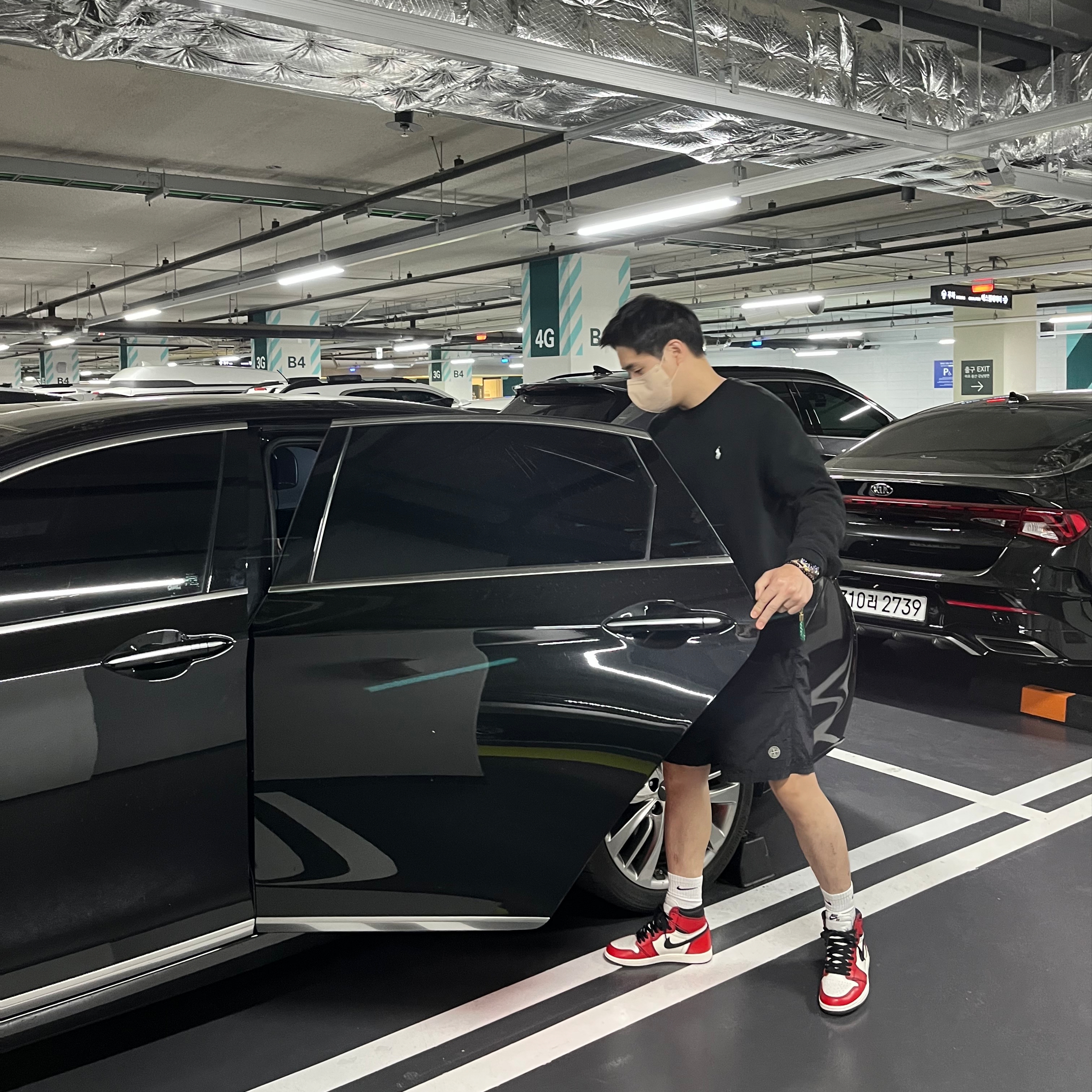 Jordan 1 Retro High OG Defiant SB LA to Chicago, Stone Island B0943 Nylon Metal Swimming Trunk Black - 22SS 착용 스타일