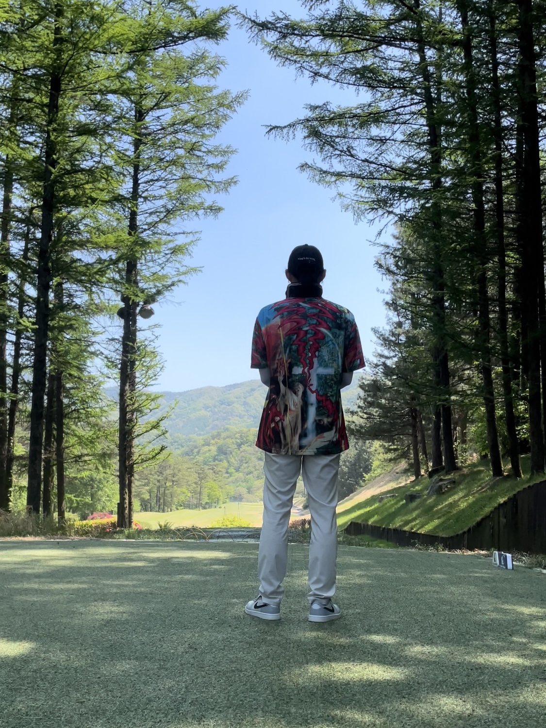 Supreme Tadanori Yokoo Soccer Jersey Red - 21FW, Jordan 1 Low Golf Wolf Grey 착용 스타일