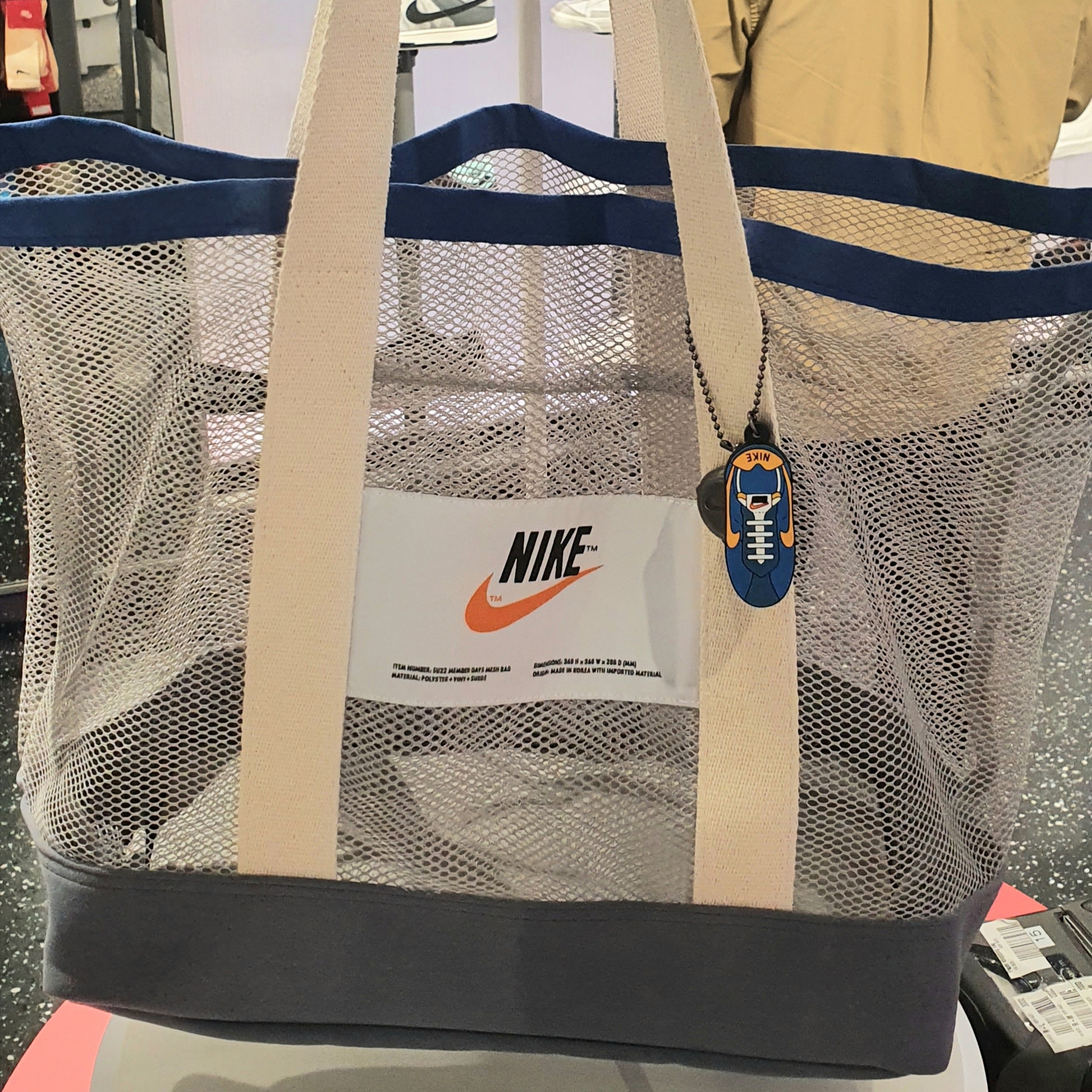 Nike Member Days Summer Mesh Bag 착용 스타일 - 1