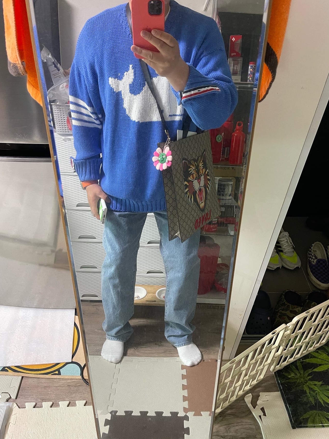 Supreme x Burberry Regular Jean Washed Blue - 22SS 착용 스타일