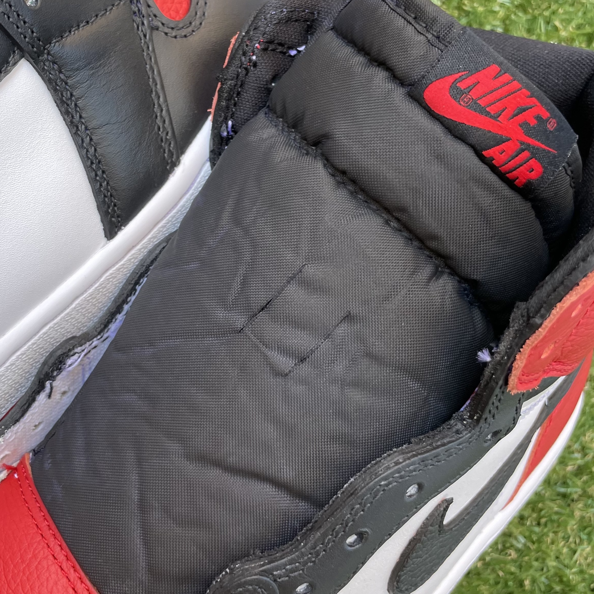 Jordan 1 Retro High OG Heritage, Jordan 1 Retro High OG Bred Toe 착용 스타일 - 5