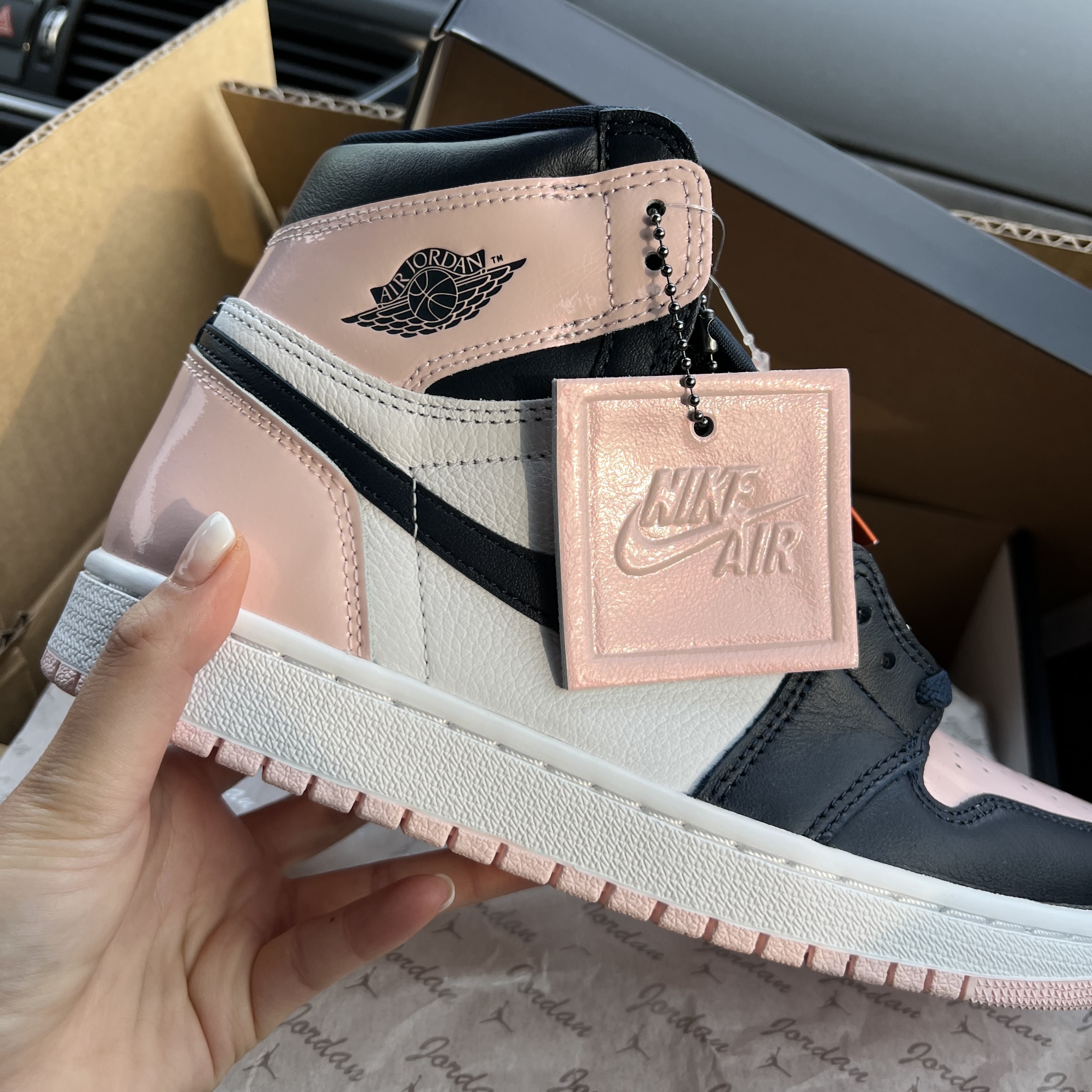 (W) Jordan 1 Retro High OG Atmosphere 착용 스타일