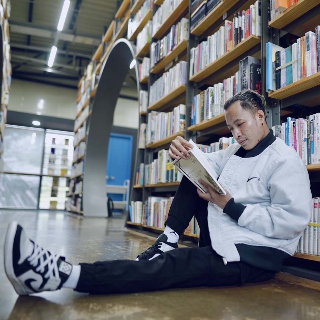 Nike NSW Big Swoosh Woven Jacket Black - Asia, Jordan 1 Mid SE Diamond 착용 스타일