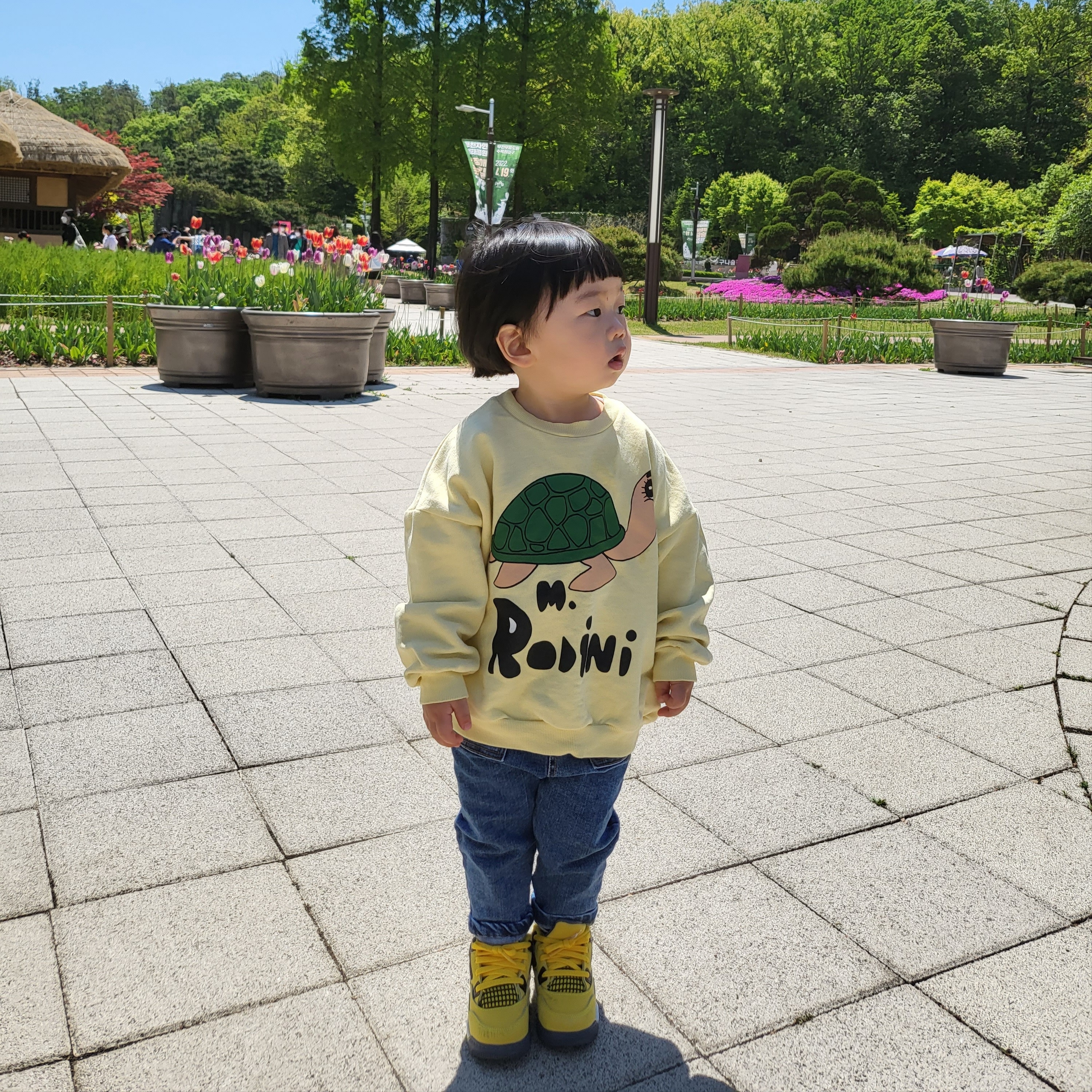 (TD) Jordan 4 Retro Tour Yellow 착용 스타일 - 1