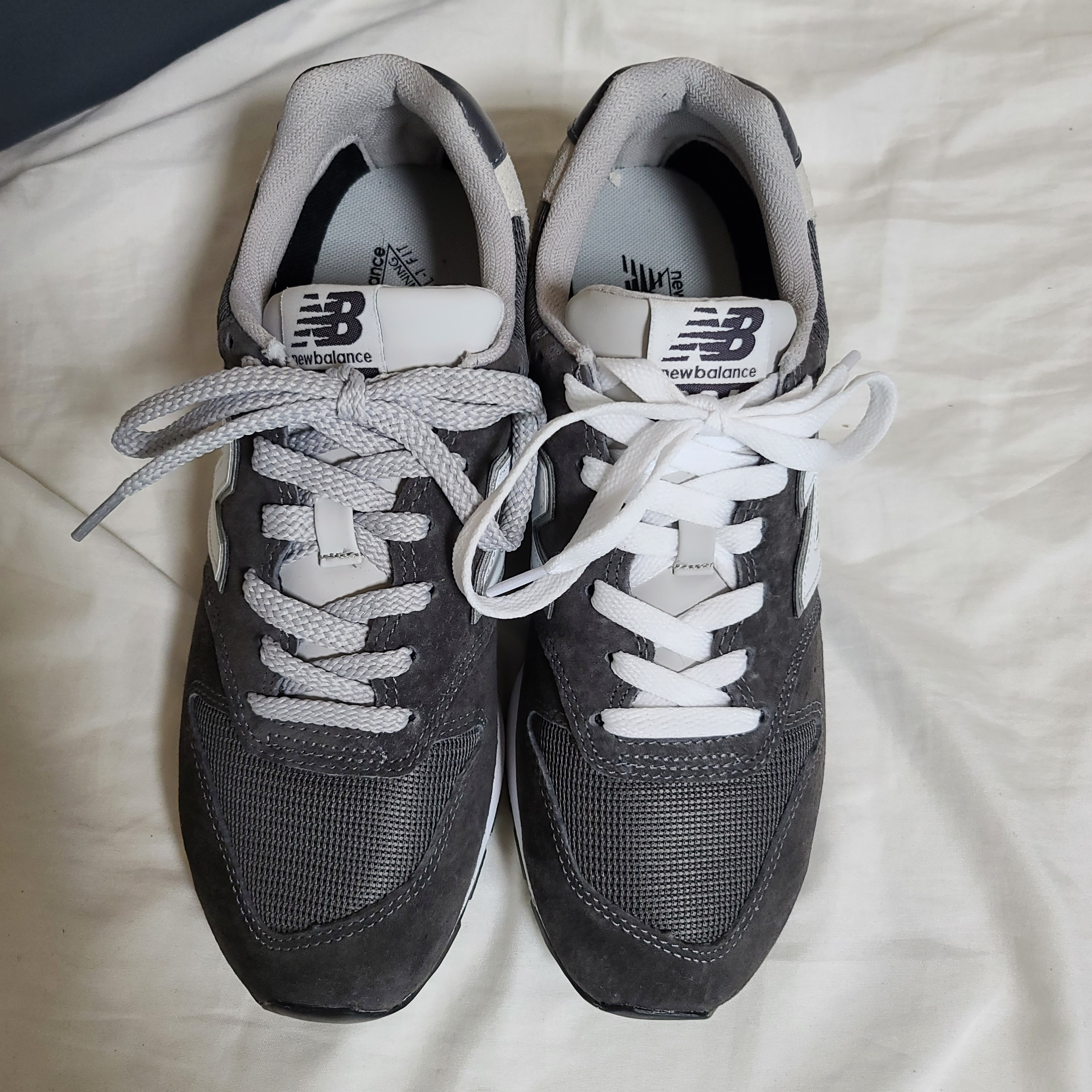 New Balance 996 Dark Gray 착용 스타일 - 3