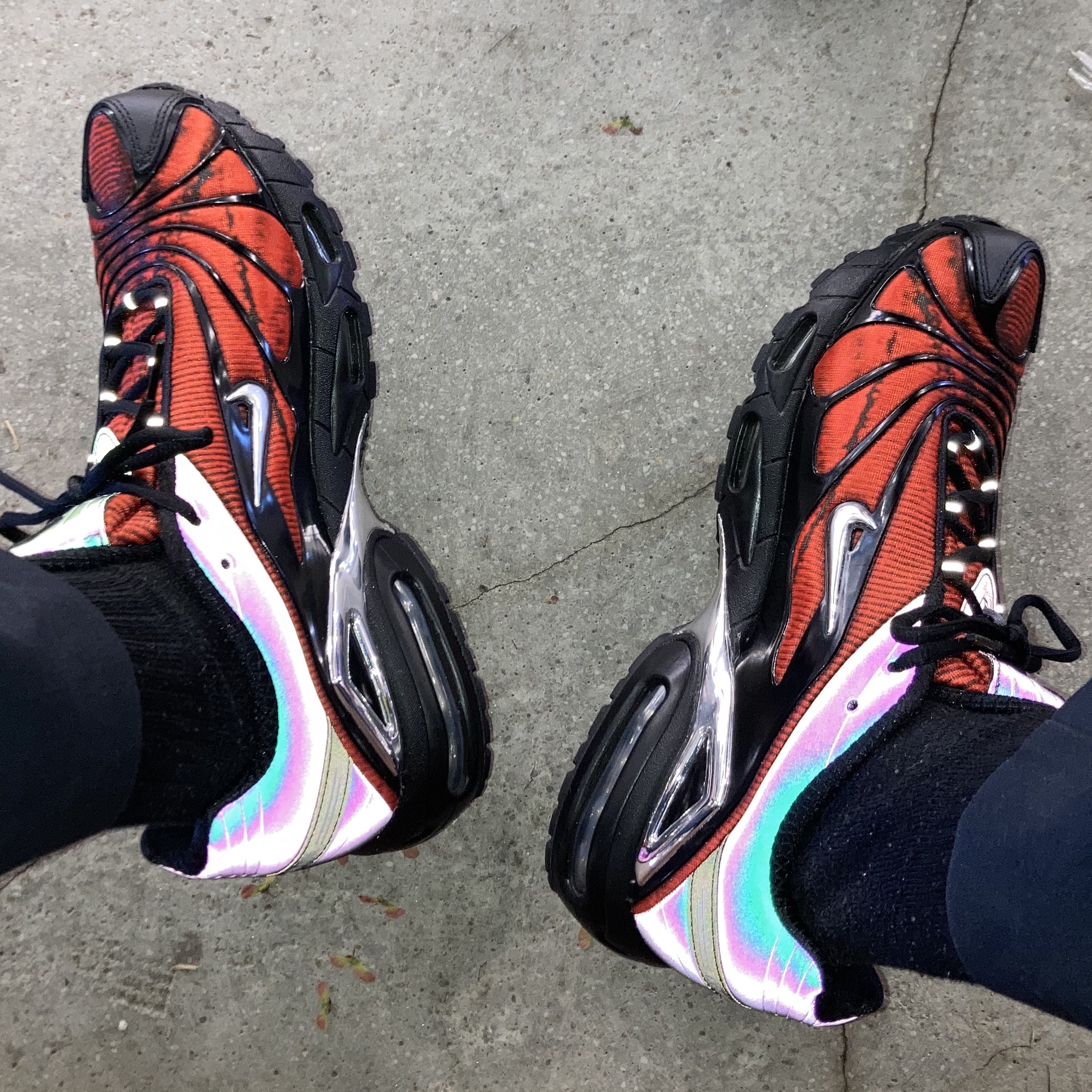 Nike x Skepta Air Max Tailwind 5 Bloody Chrome 착용 스타일