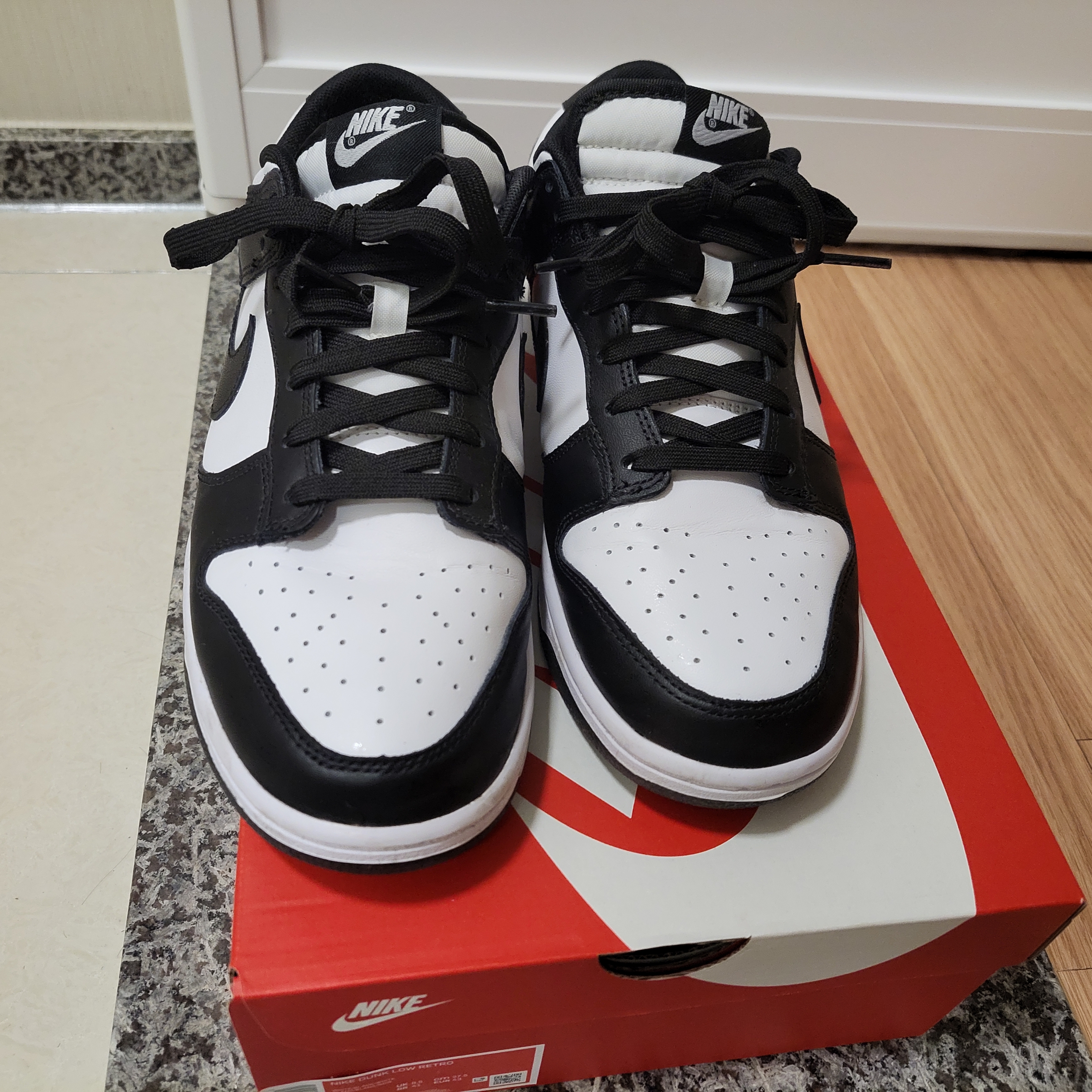 Nike Dunk Low Retro Black 착용 스타일