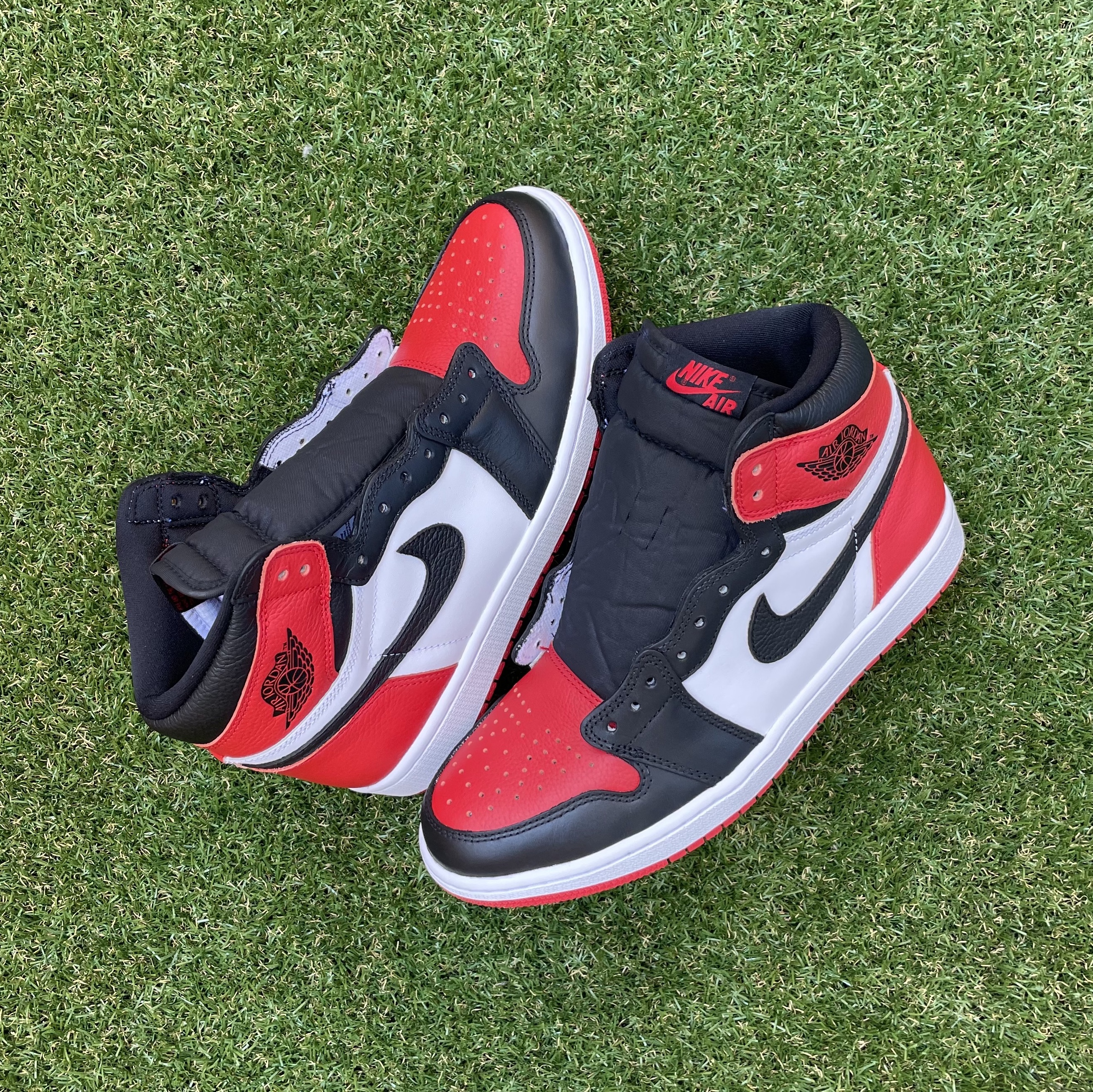 Jordan 1 Retro High OG Heritage, Jordan 1 Retro High OG Bred Toe 착용 스타일 - 1